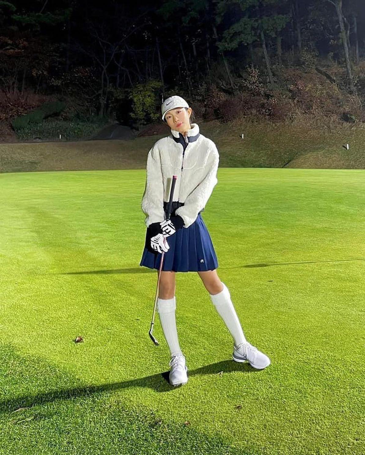 멋진 언니들🏌🏻‍♀️💚골프웨어 스타일 이미지3