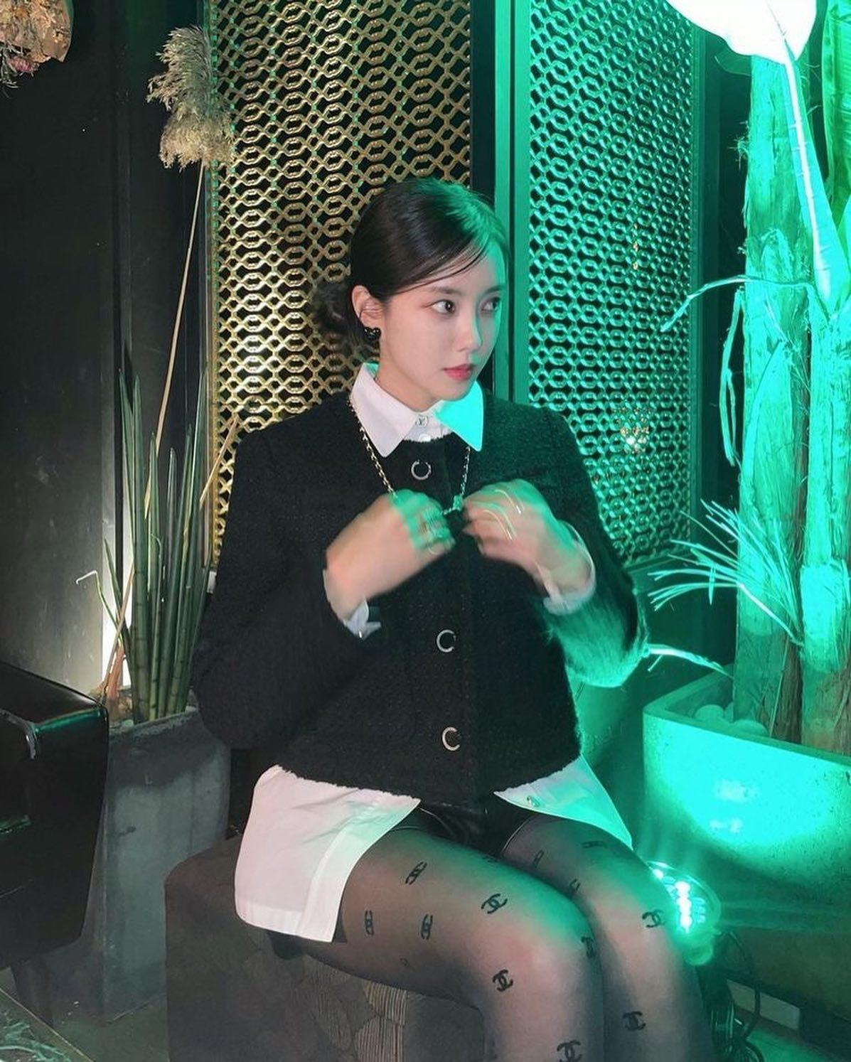 남다른 효민🖤💚스타일과 아웃핏 이미지
