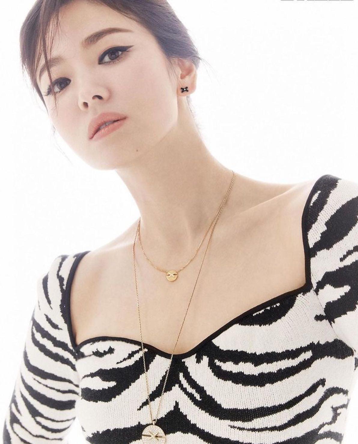 분위기부터 럭셔리한 혜교언니💫 이미지6