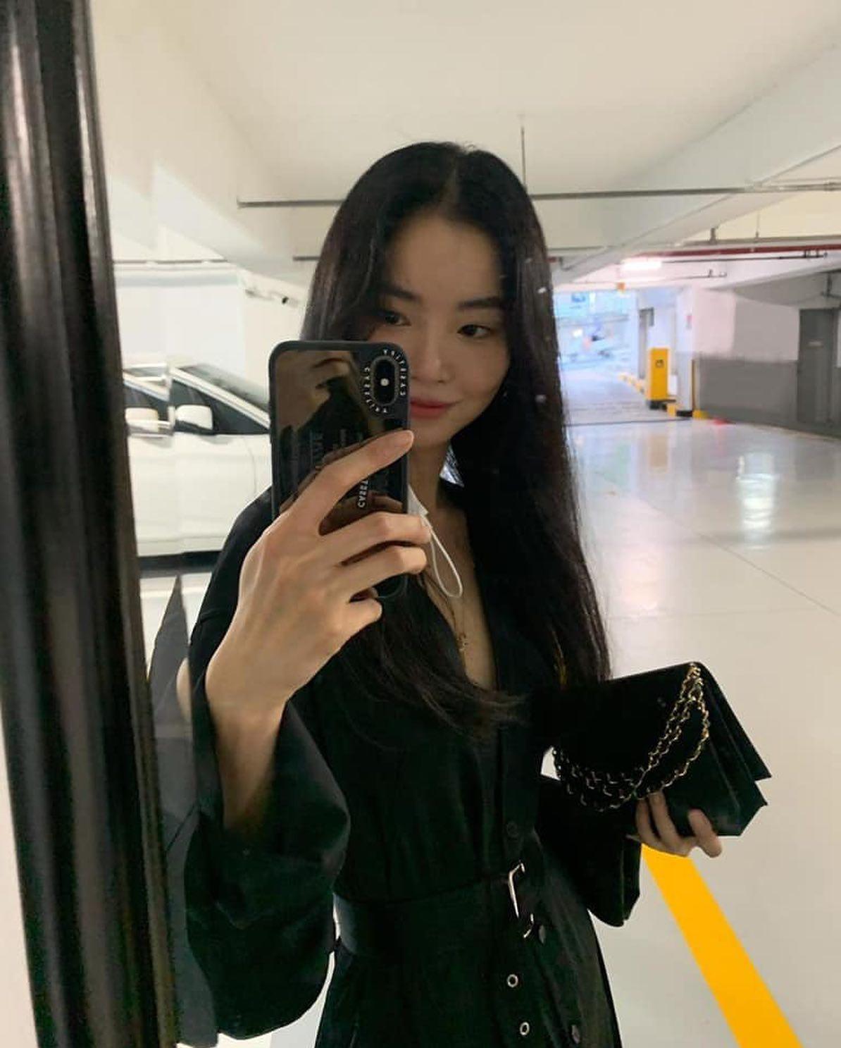 멋진언니 데일리룩 @황승언🖤 이미지4
