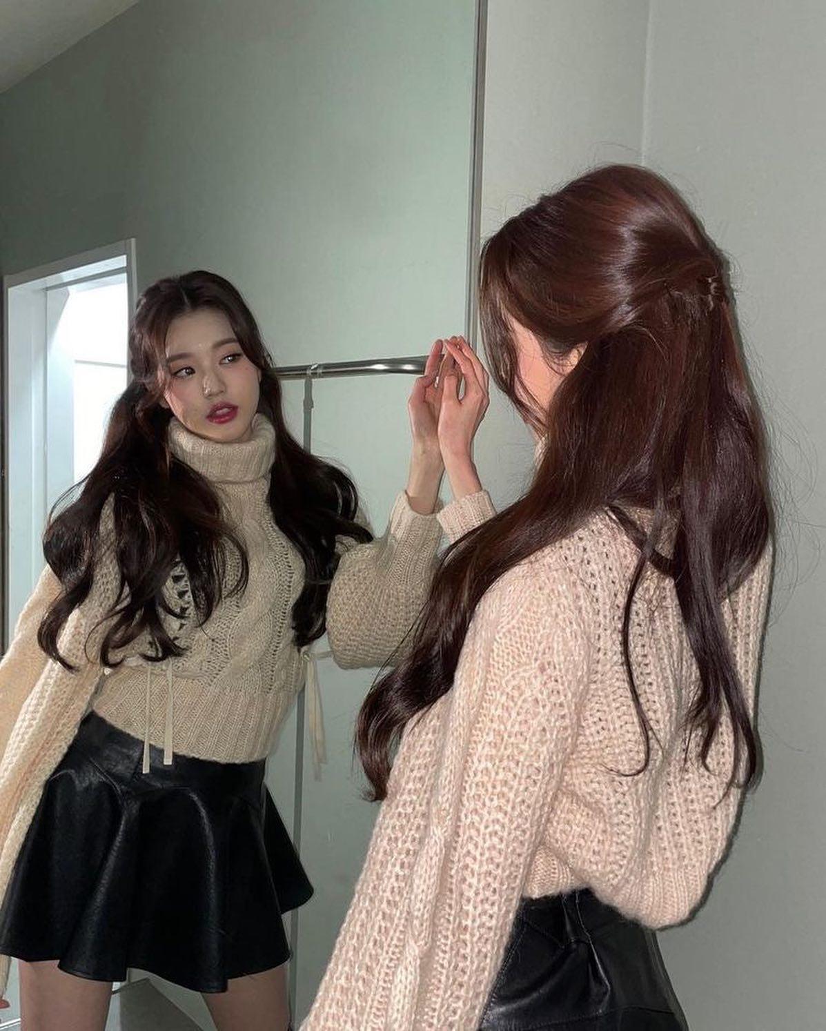 장원영의 새초롬한 데일리💙🖤 이미지2