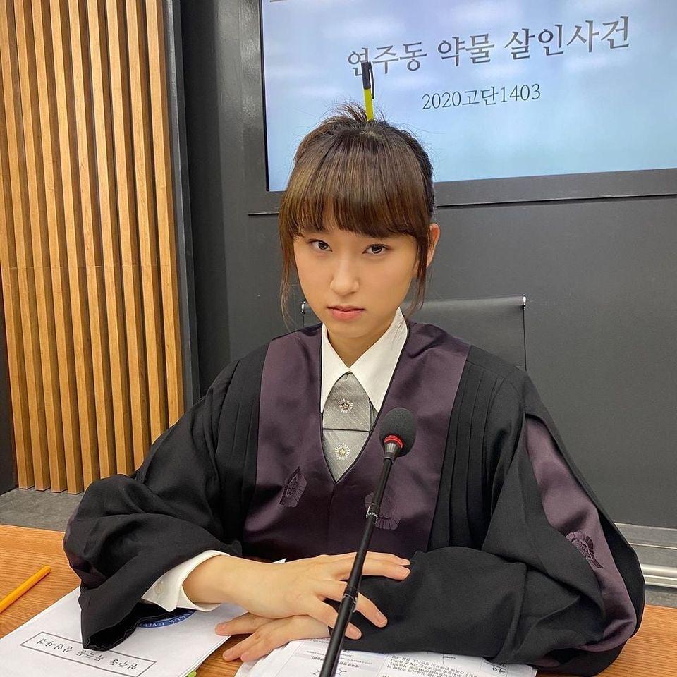 류혜영의 편안한 캐주얼 무드👀 이미지3