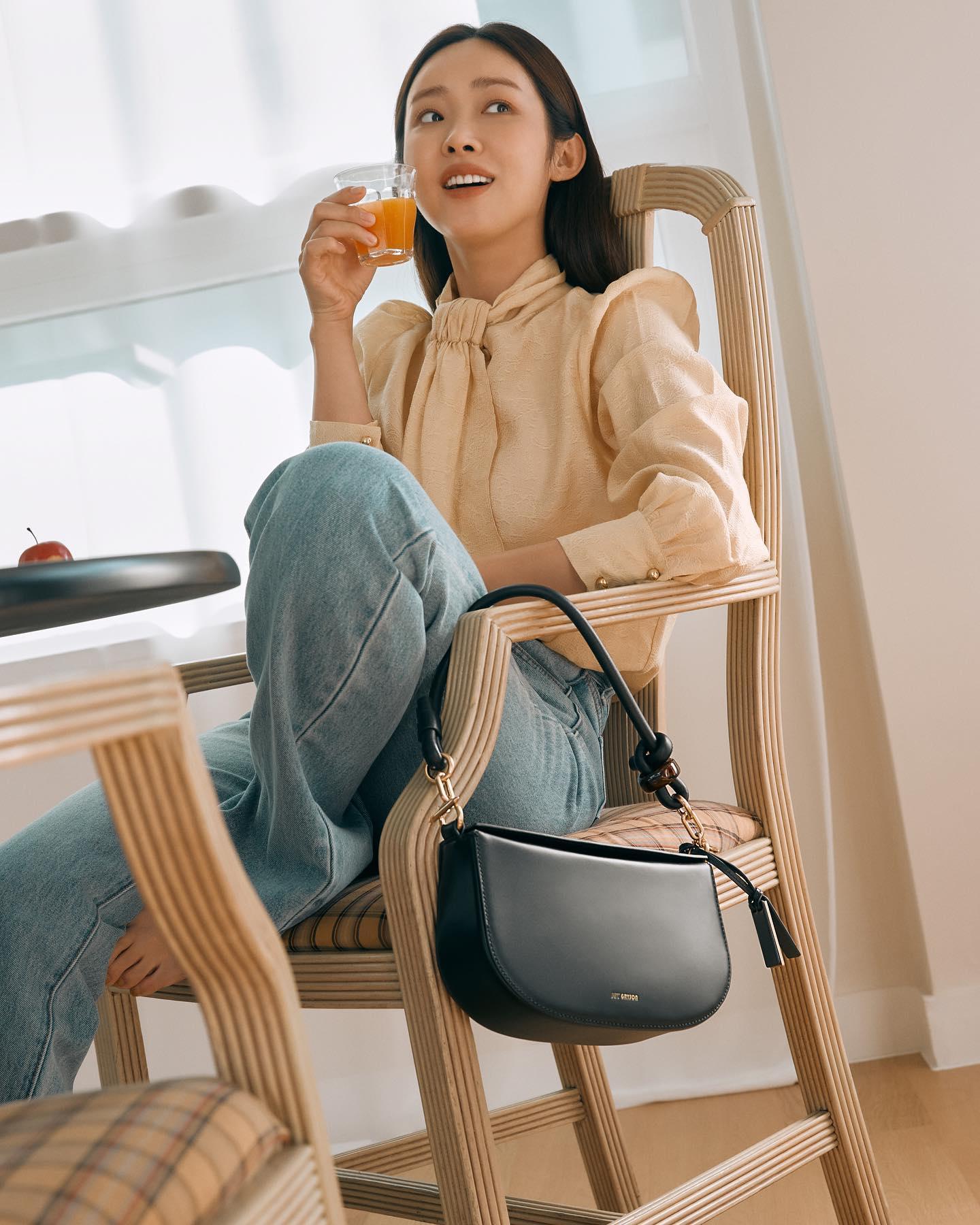 정원언니 가방코디💛👜@배우자 이미지3