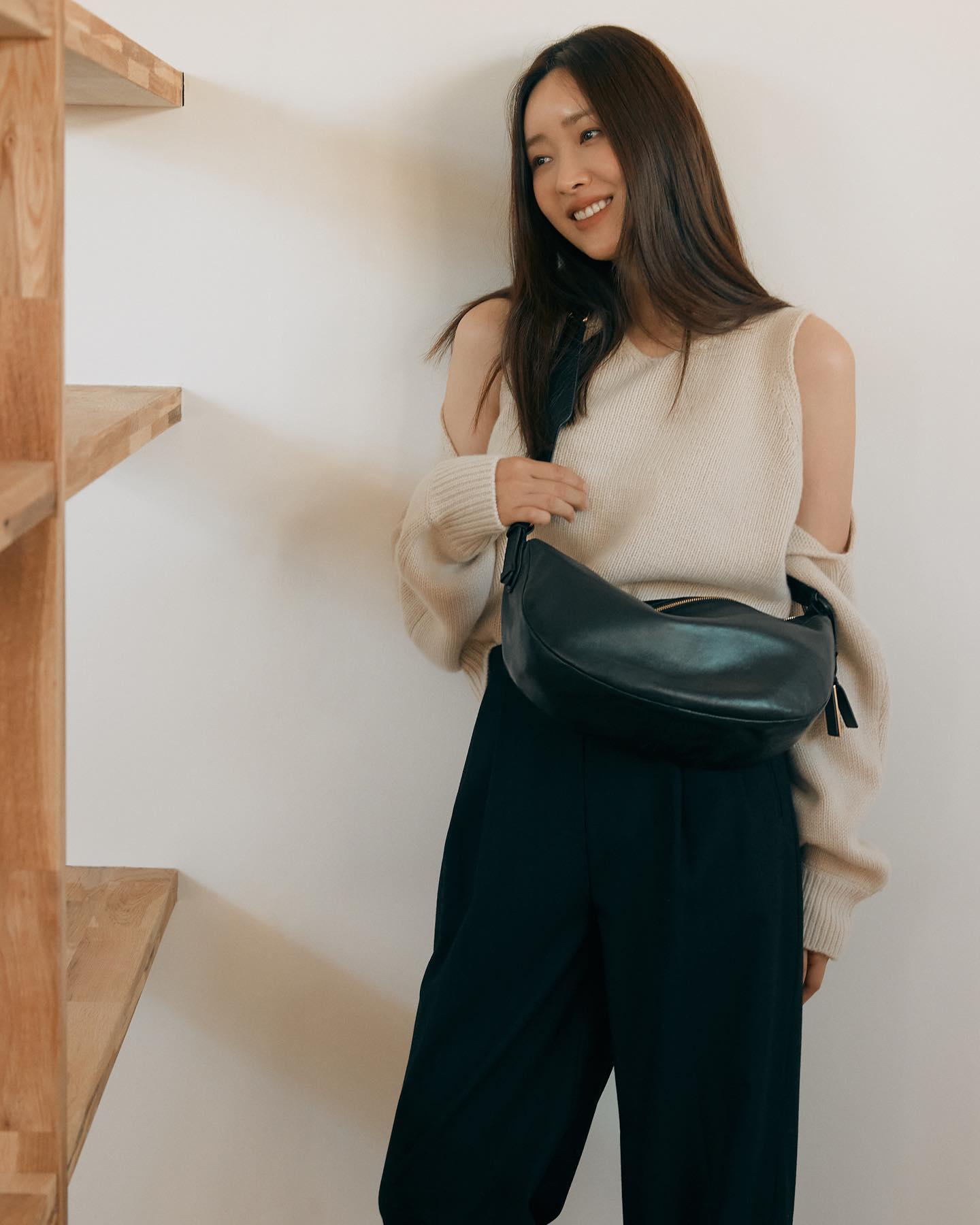 정원언니 가방코디💛👜@배우자 이미지6