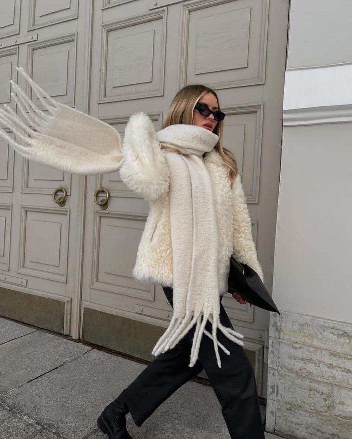 왕목도리 따뜻해🤍🧣 이미지1