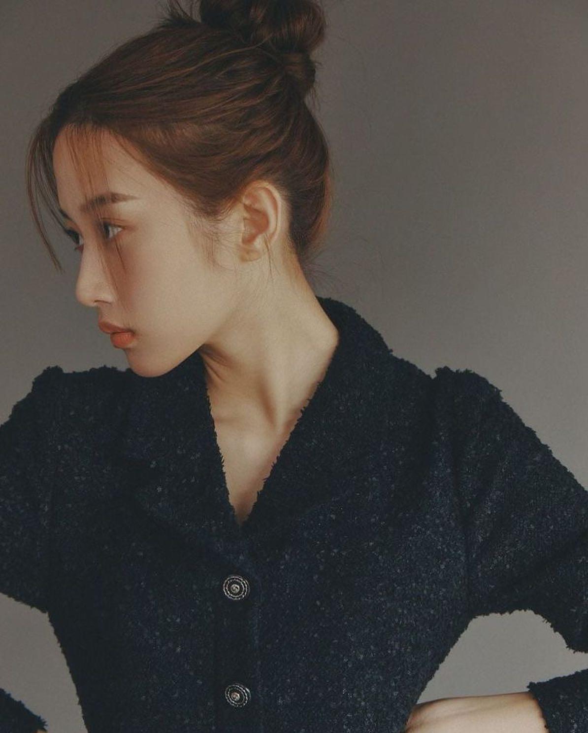 문가영의 고혹적인 코디무드❣️💙 이미지7