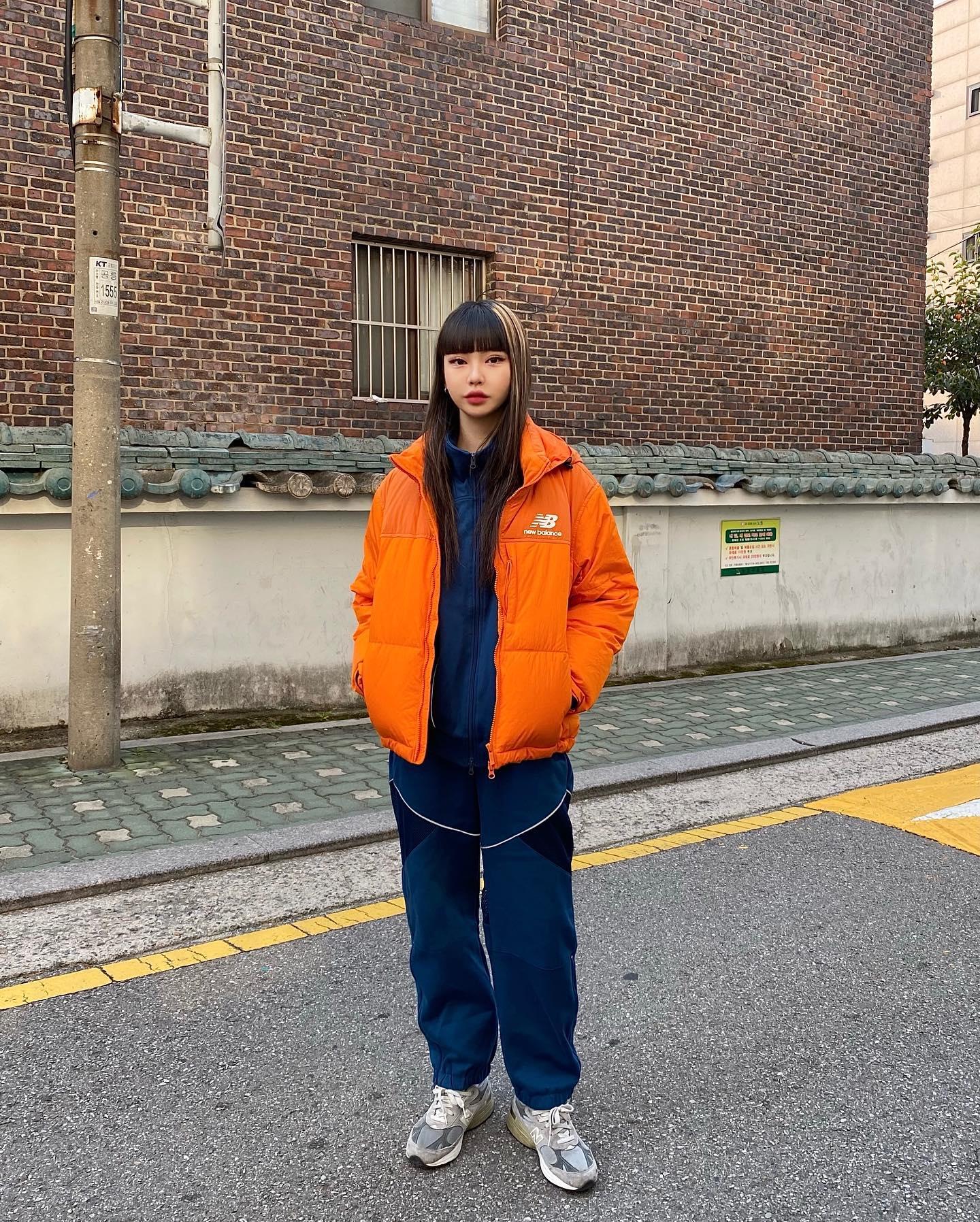 겨울 코디 찰떡템🤍🧡뉴발 숏패딩 이미지3