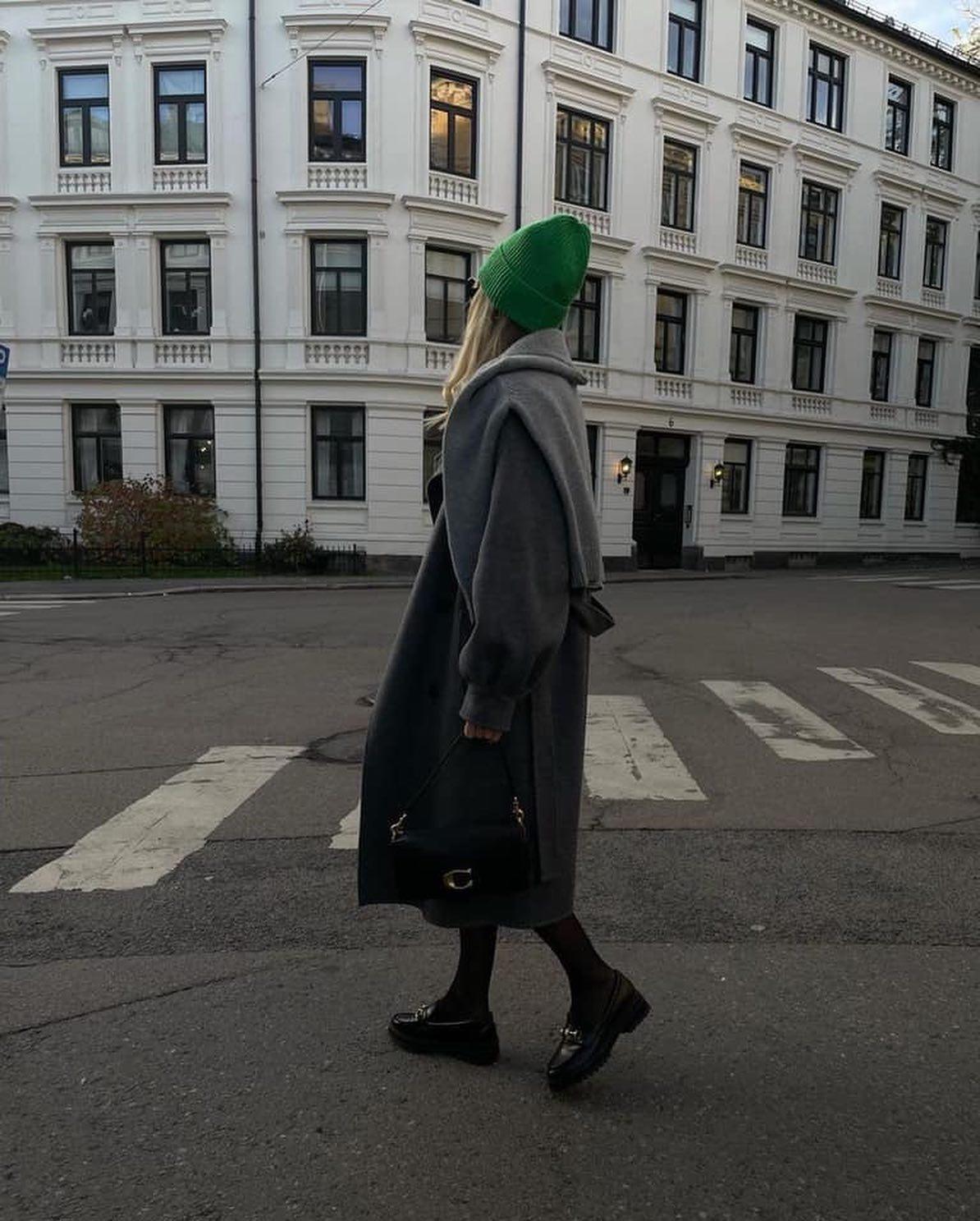 코트에 비니로 마무리😎🖤 이미지7