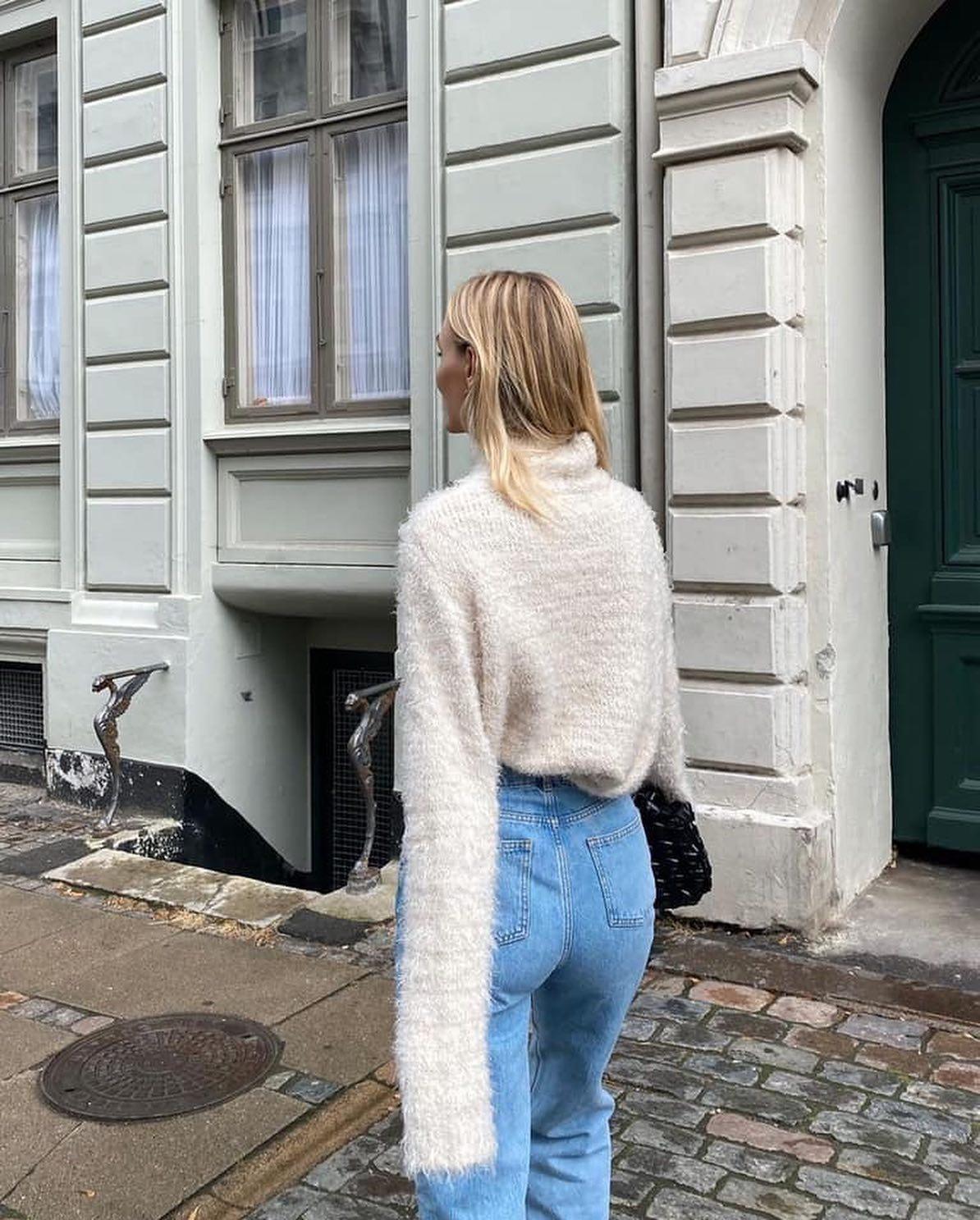 털 날려도 괜찮아❤️🖤 이미지3