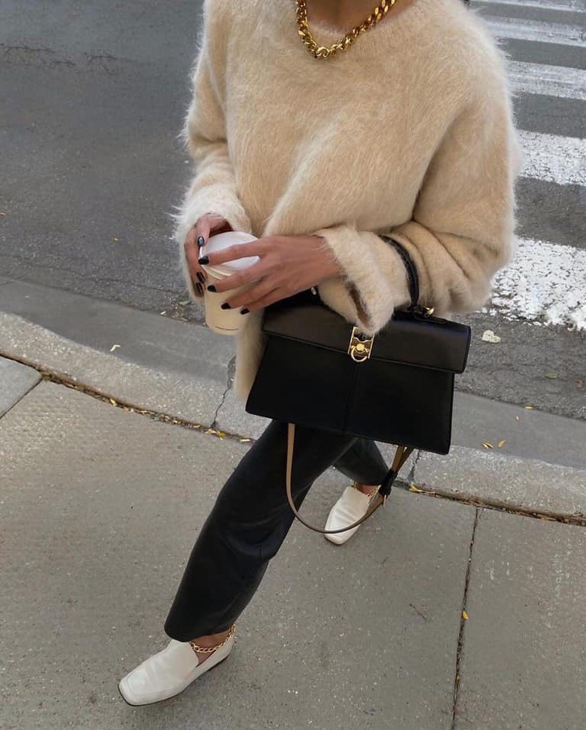 털 날려도 괜찮아❤️🖤 이미지4