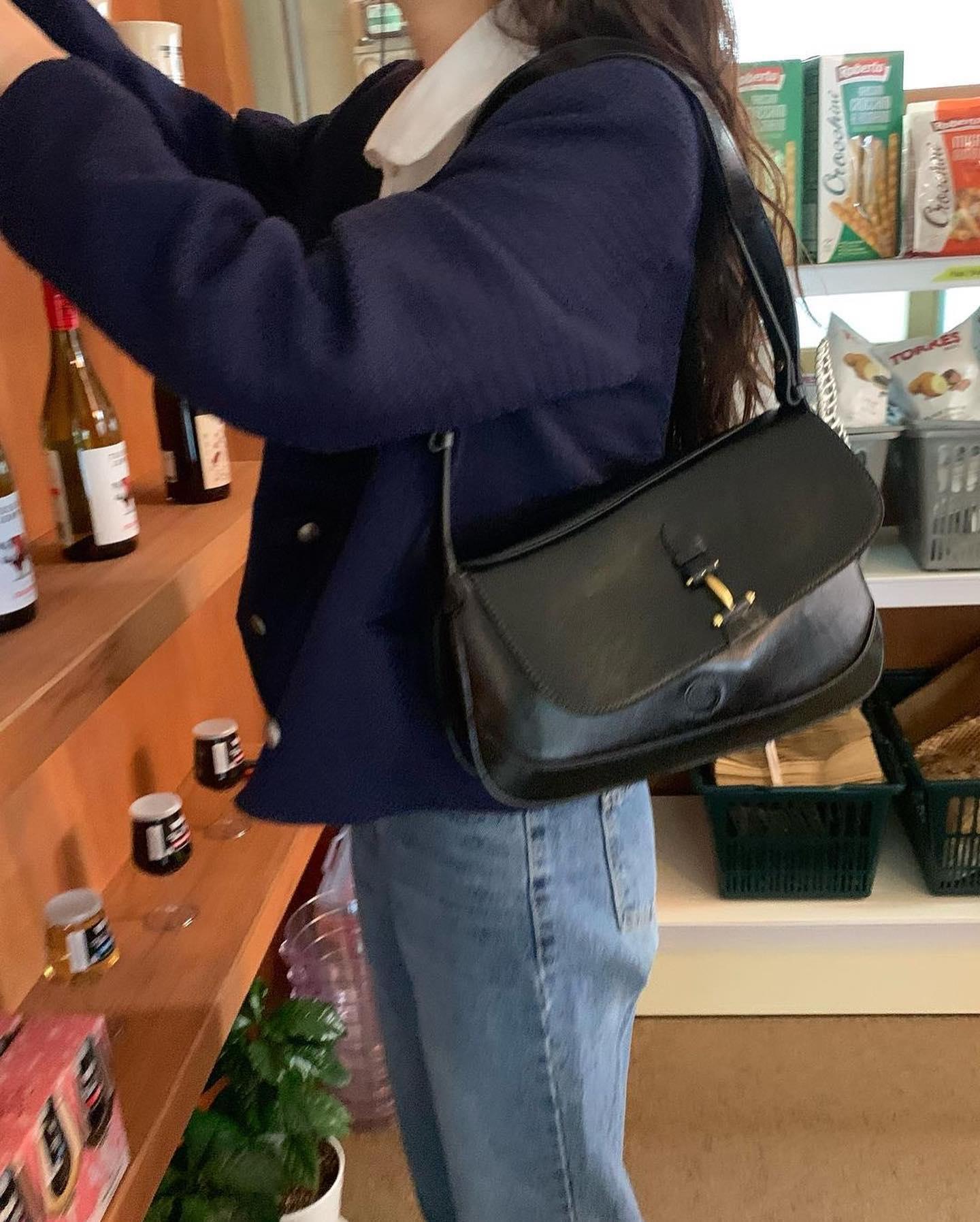 이런 바게트백 코디🖤💛하고싶어 이미지4