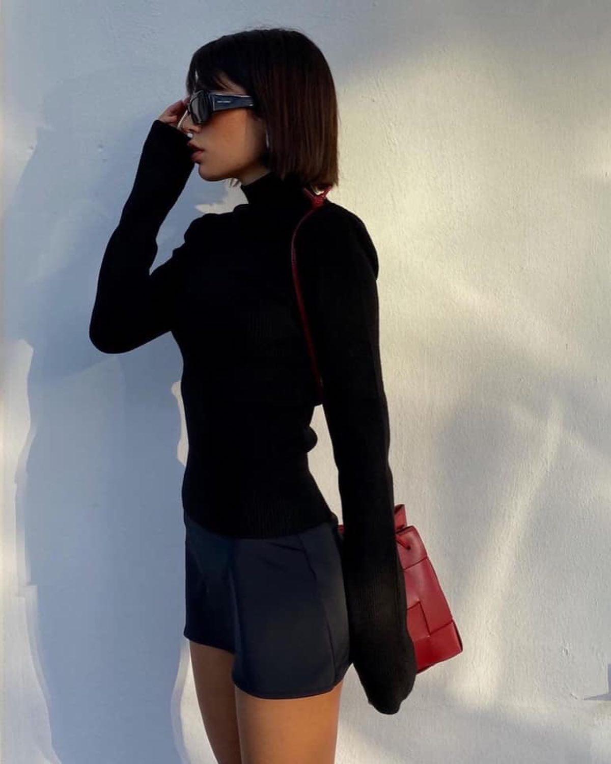 검정 목티의 분위기🖤✨ 이미지2