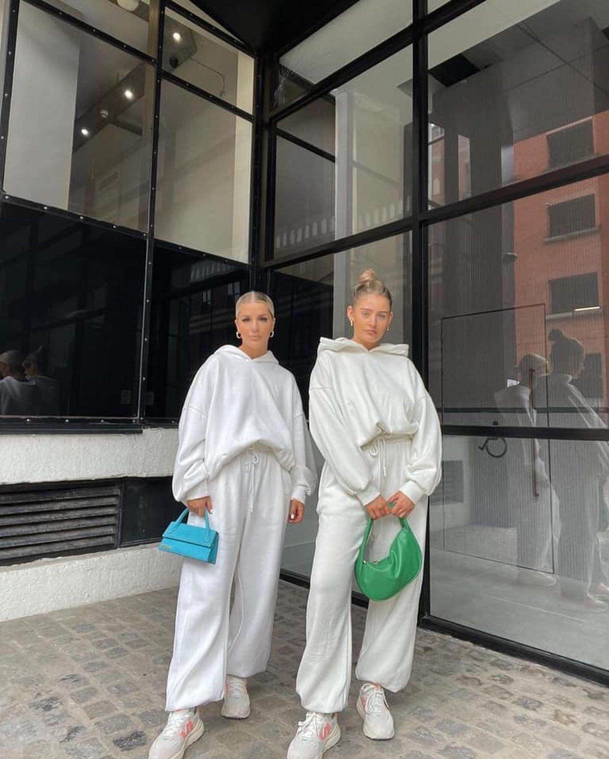 똑같이 입고 만나👯‍♀️🖤 이미지3