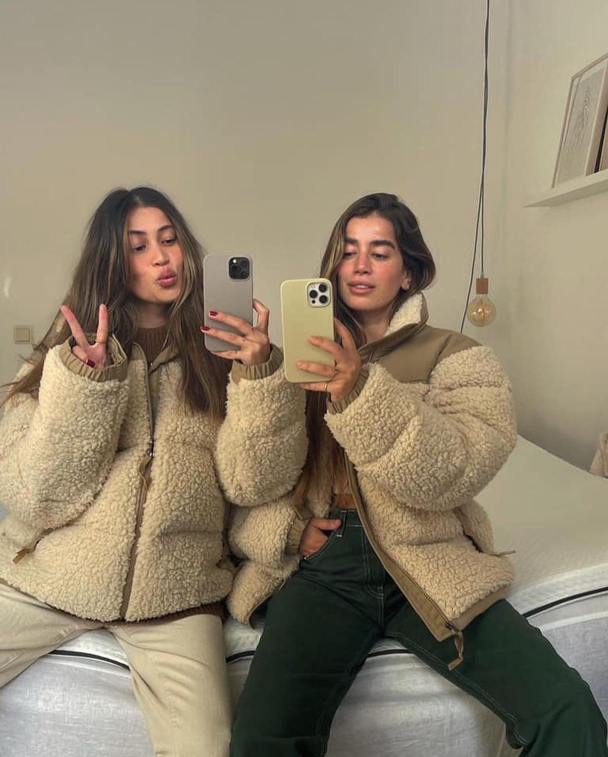 똑같이 입고 만나👯‍♀️🖤 이미지6