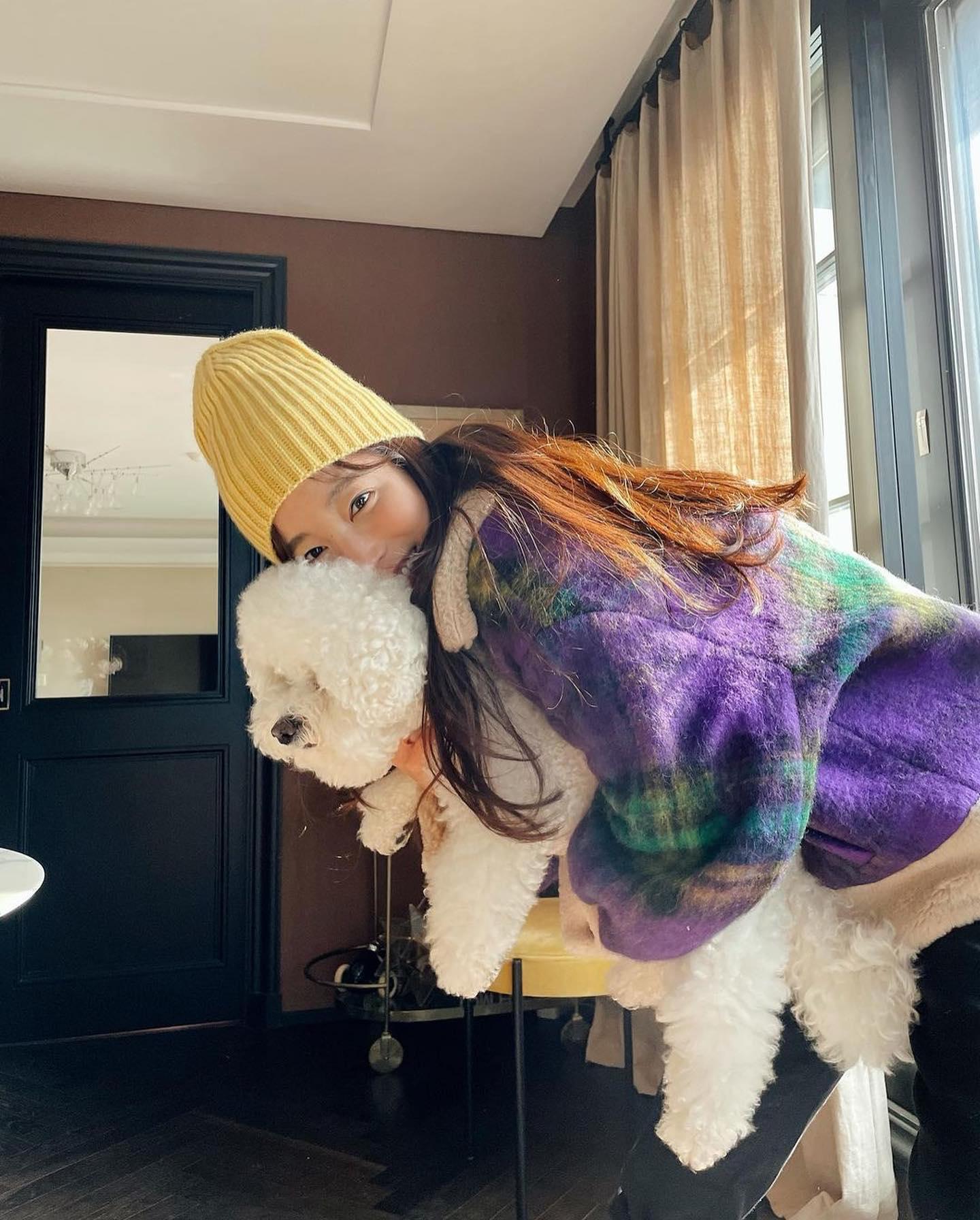 요즘 잇템💜💚베네통 체크 컬렉션 이미지