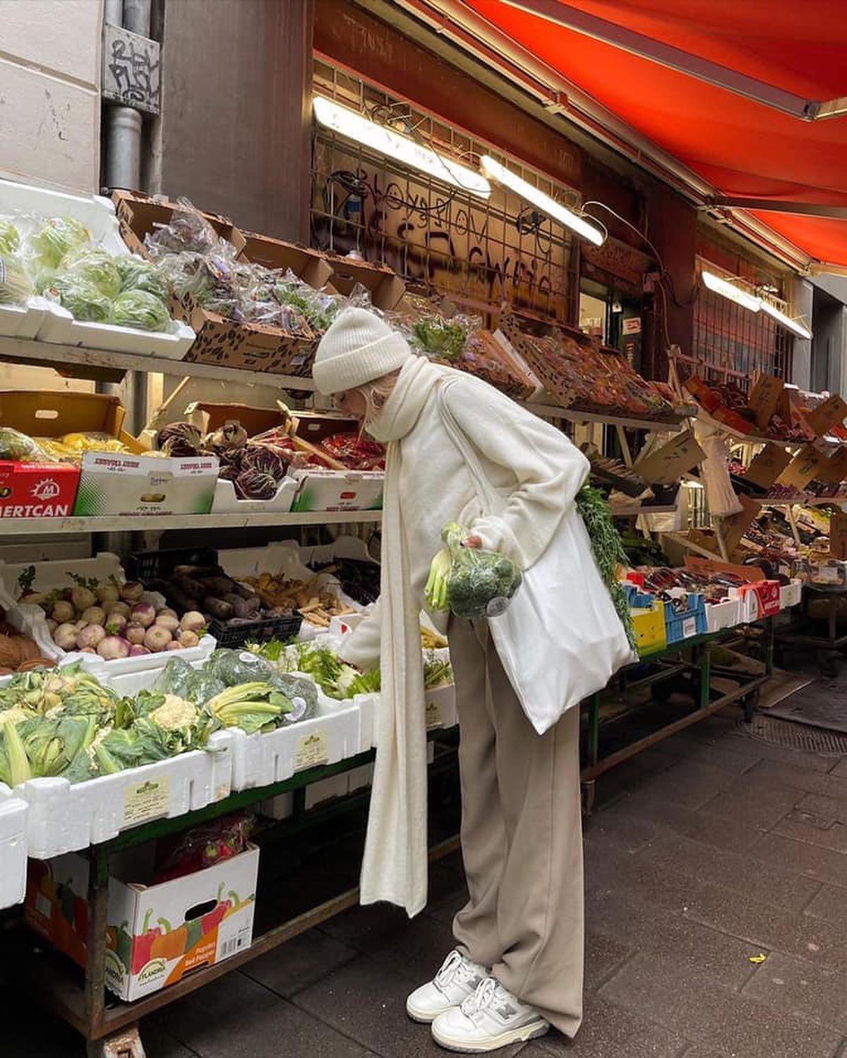 뉴트럴 톤으로 맞춰입기🤍 이미지4