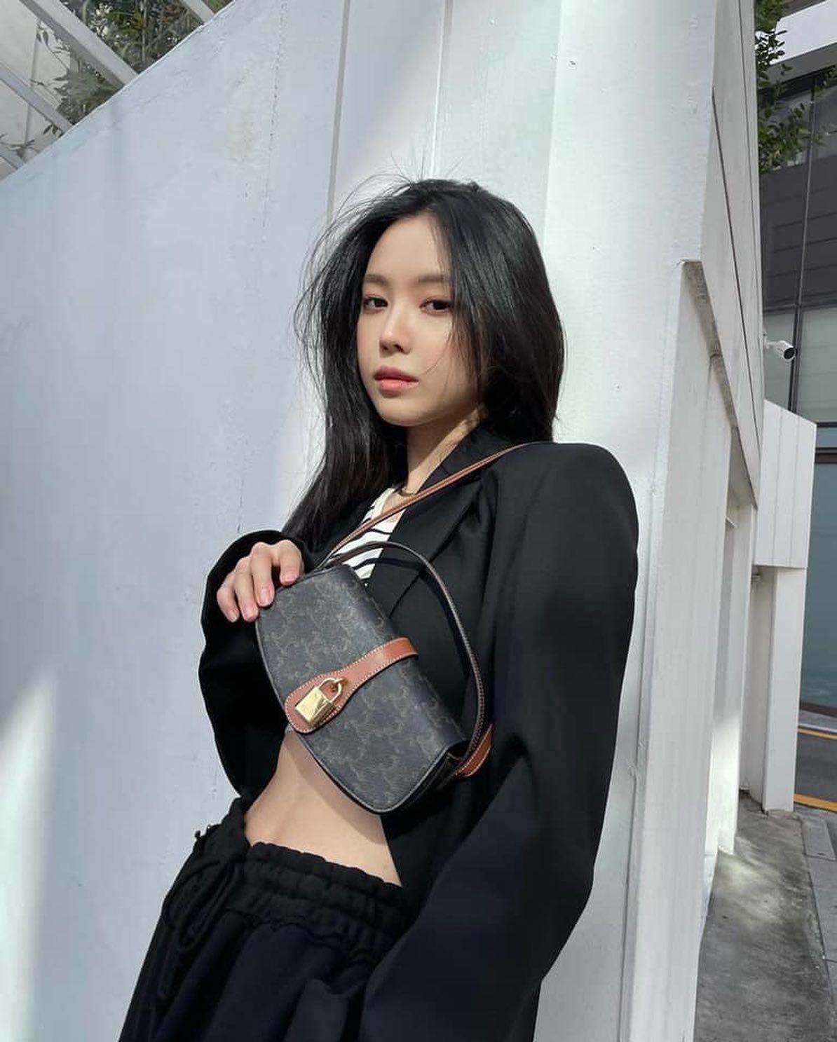 매력넘치는 손나은💗🤎오오티디 이미지6