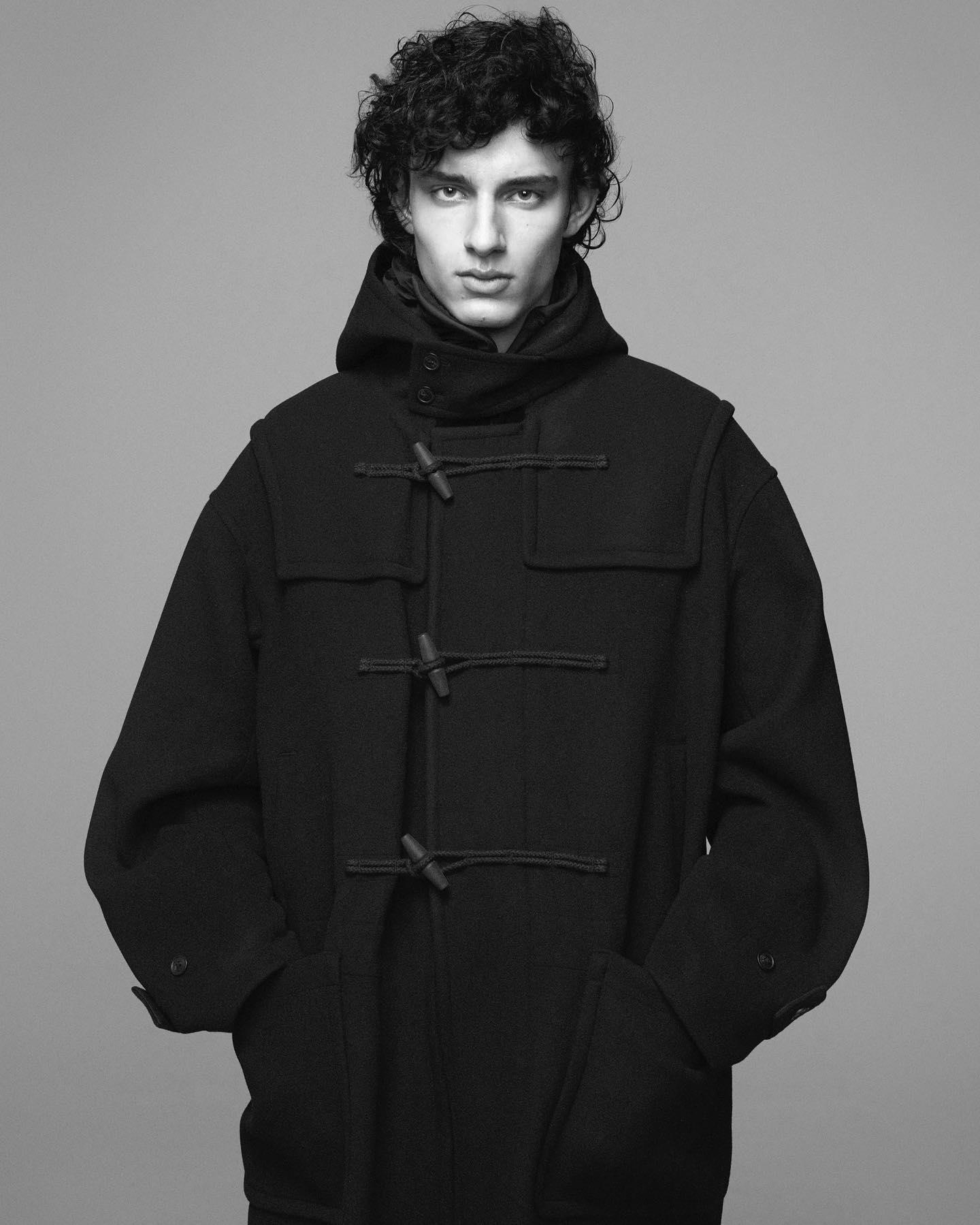 21년 F/W +J 컬렉션 11/12 런칭🖤
디자이너 질샌더 콜라보🕵🏻♀️🧥 강렬함과 감성의 진수 #광고 이미지9