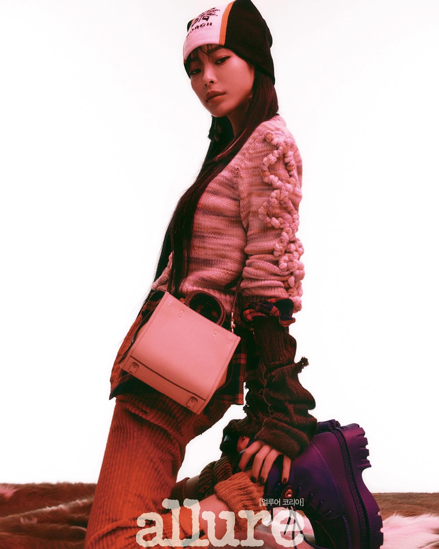 뮤지션 헤이즈 x 코치 로그백🤎❤️ 이미지3