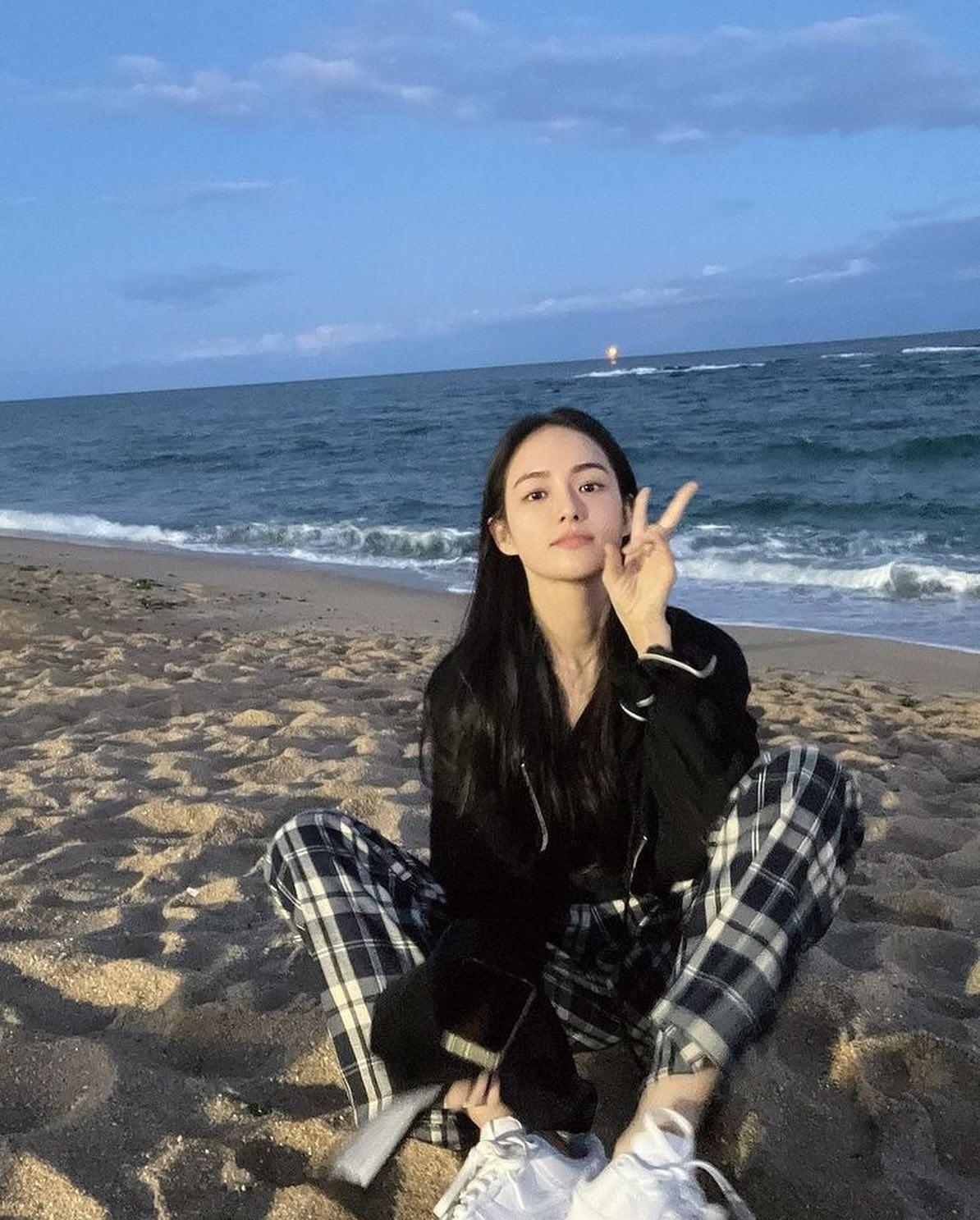 인형미모 수주언니 피드구경🖤🎀 이미지3