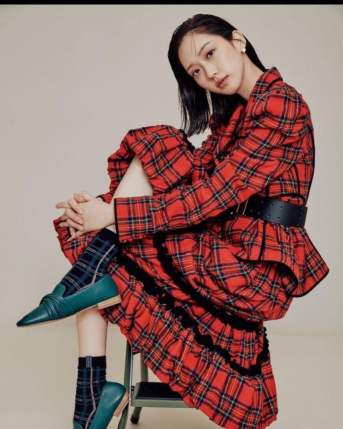 반전본캐 한지현👀💛@스타일링 이미지9