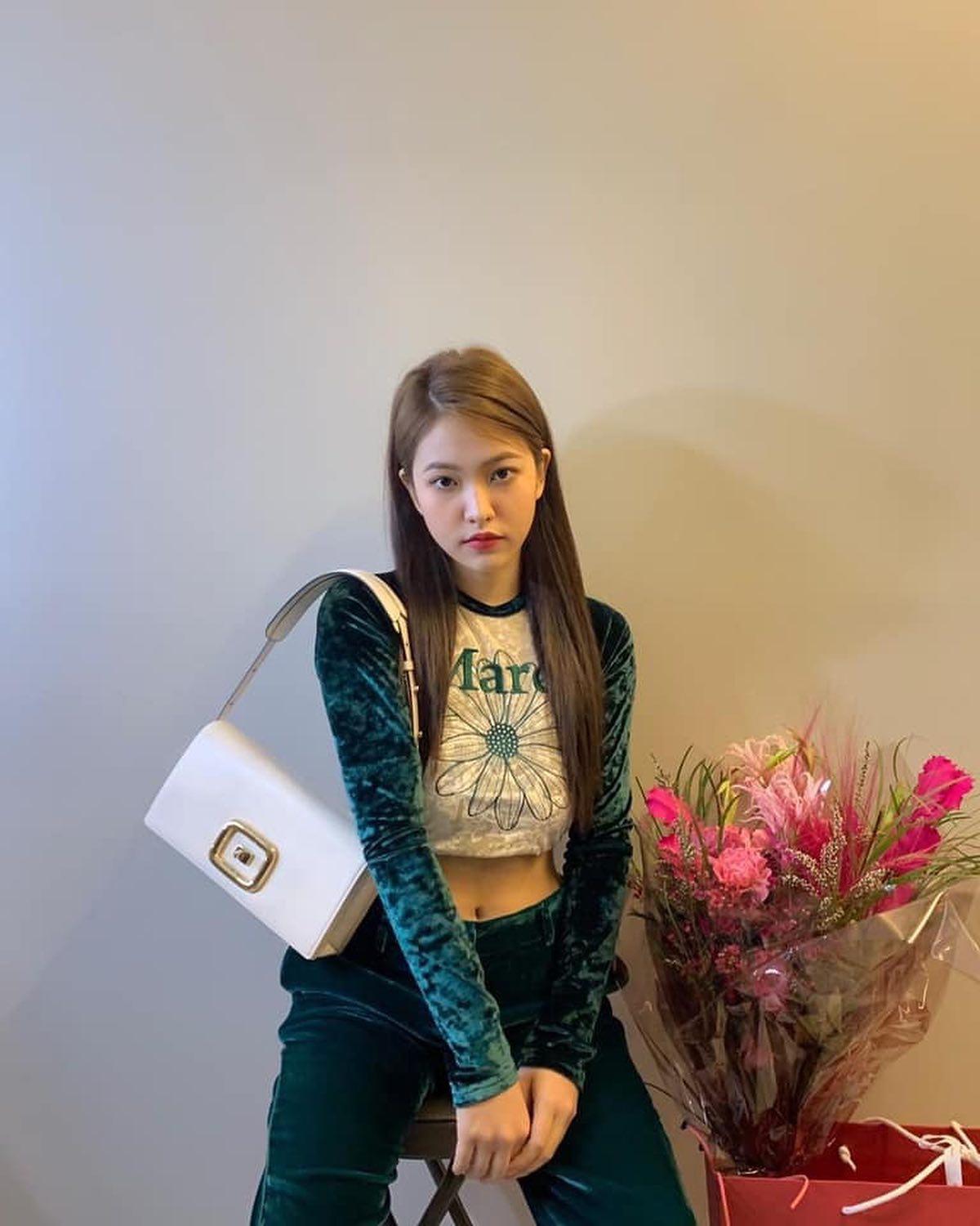 갈수록 매력 넘치는 예리 데일리💜 이미지7