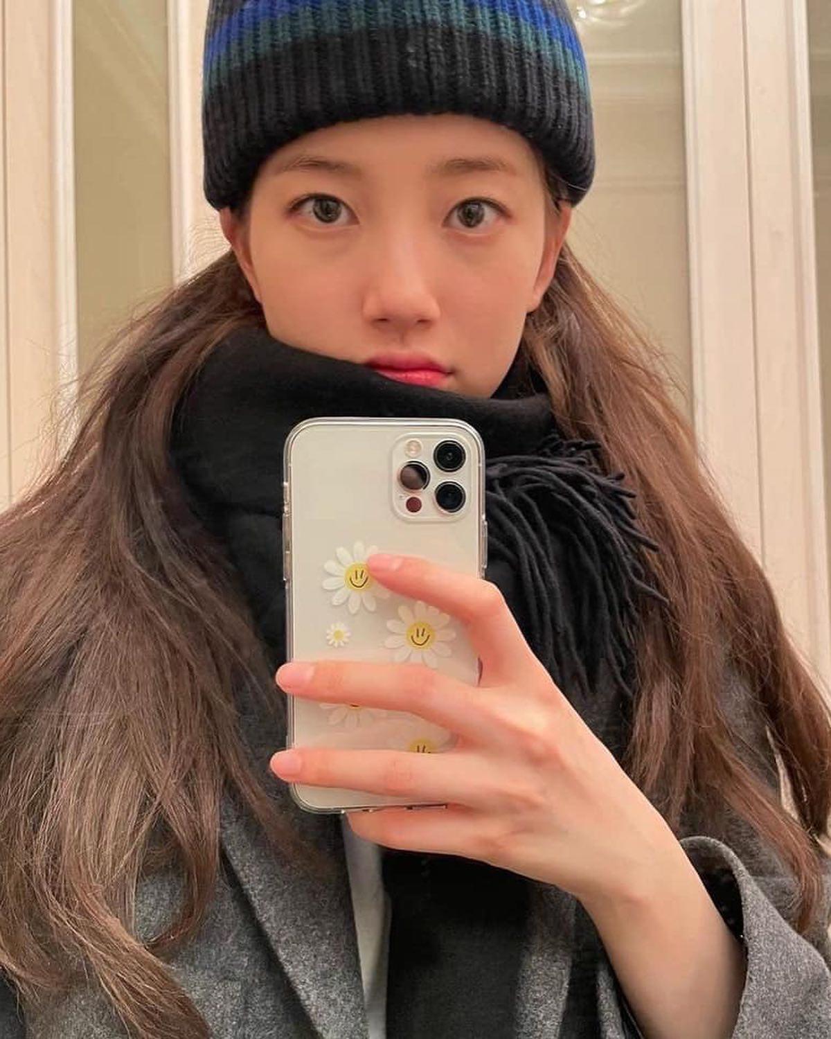 비니 쓰고 싶어지네🧶🤍 이미지