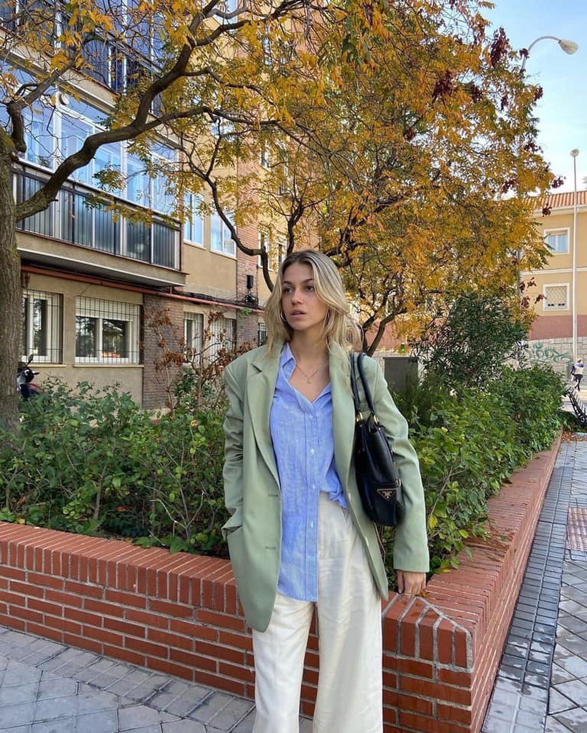 바지는 깨끗한 화이트로🤍 이미지8