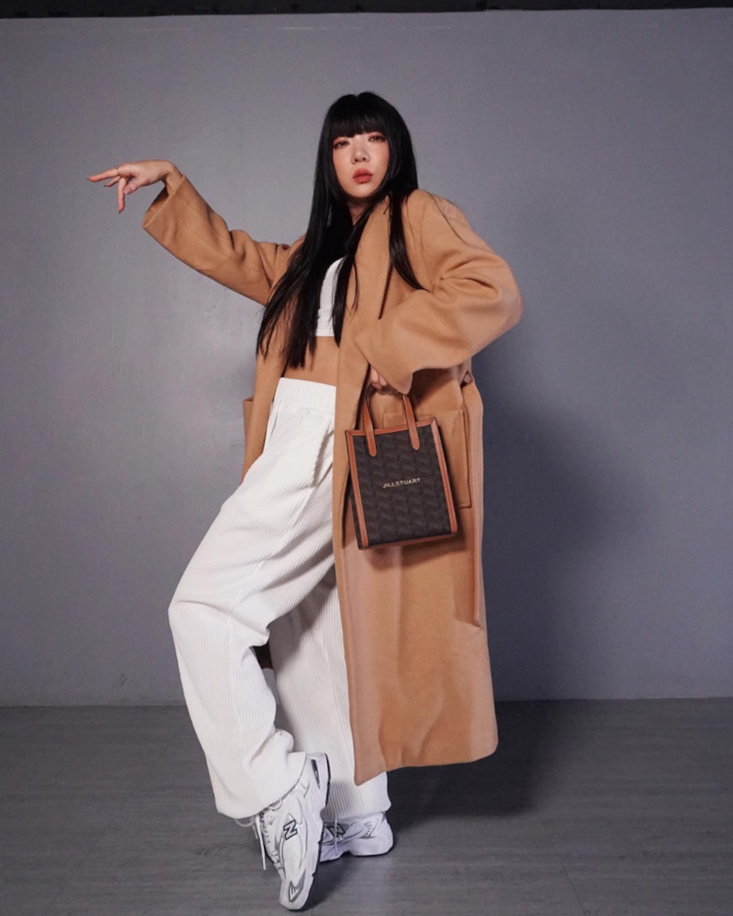 가방룩까지 찢었다!!🥜❤️피넛언니
질스튜어트 x 스우파 피넛 가방춤👜💃🏻@신난다🔥 #광고 이미지