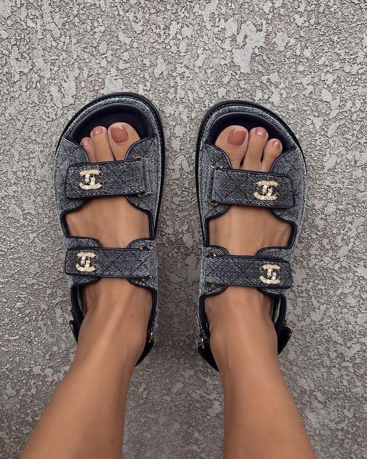 그저 영롱한 샤넬 샌들✨🖤 이미지2