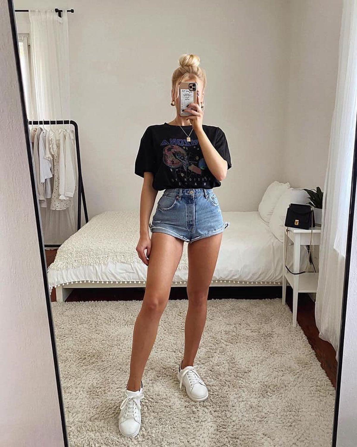 짧청에 운동화👟💙이거지😘 이미지6