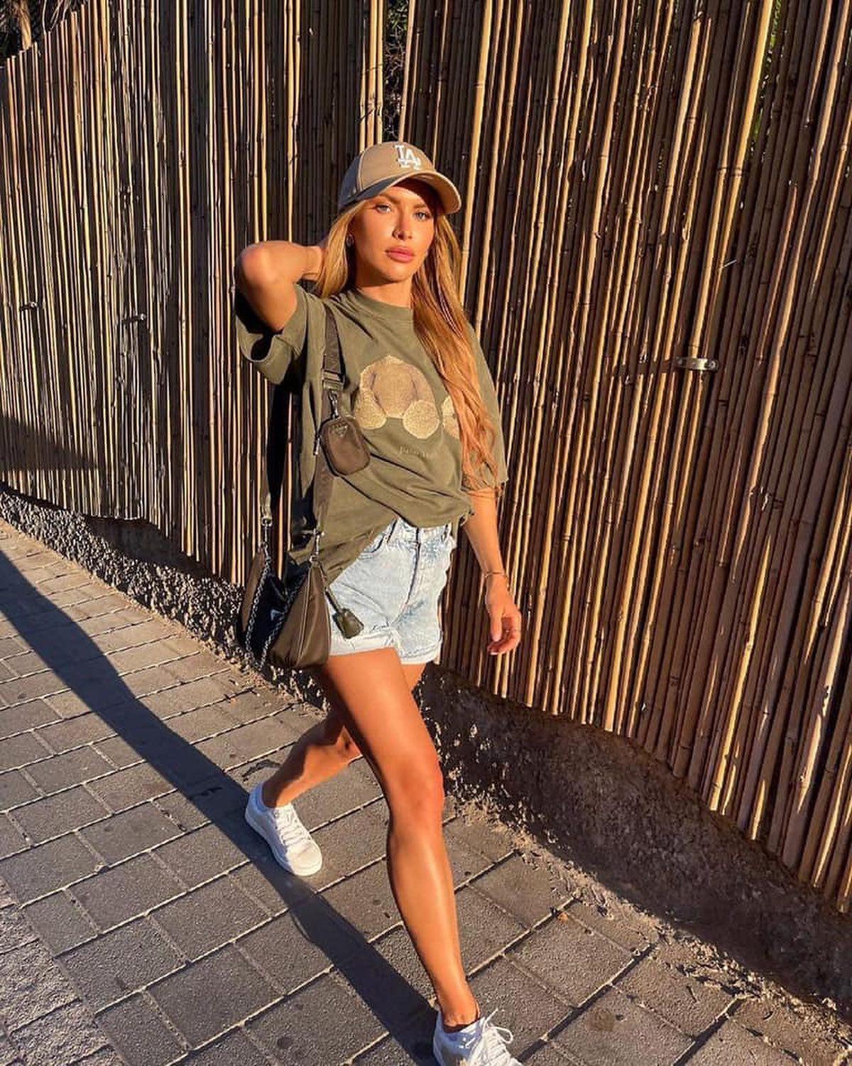 짧청에 운동화👟💙이거지😘 이미지7