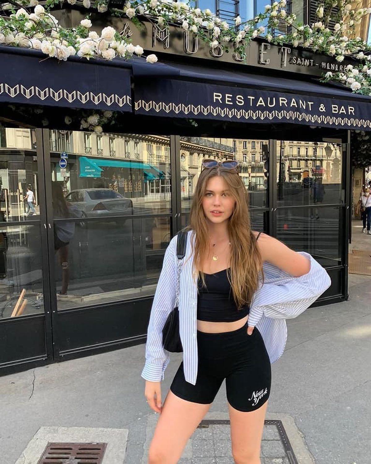 블랙 숏팬츠 요렇게만 입자🖤 이미지5