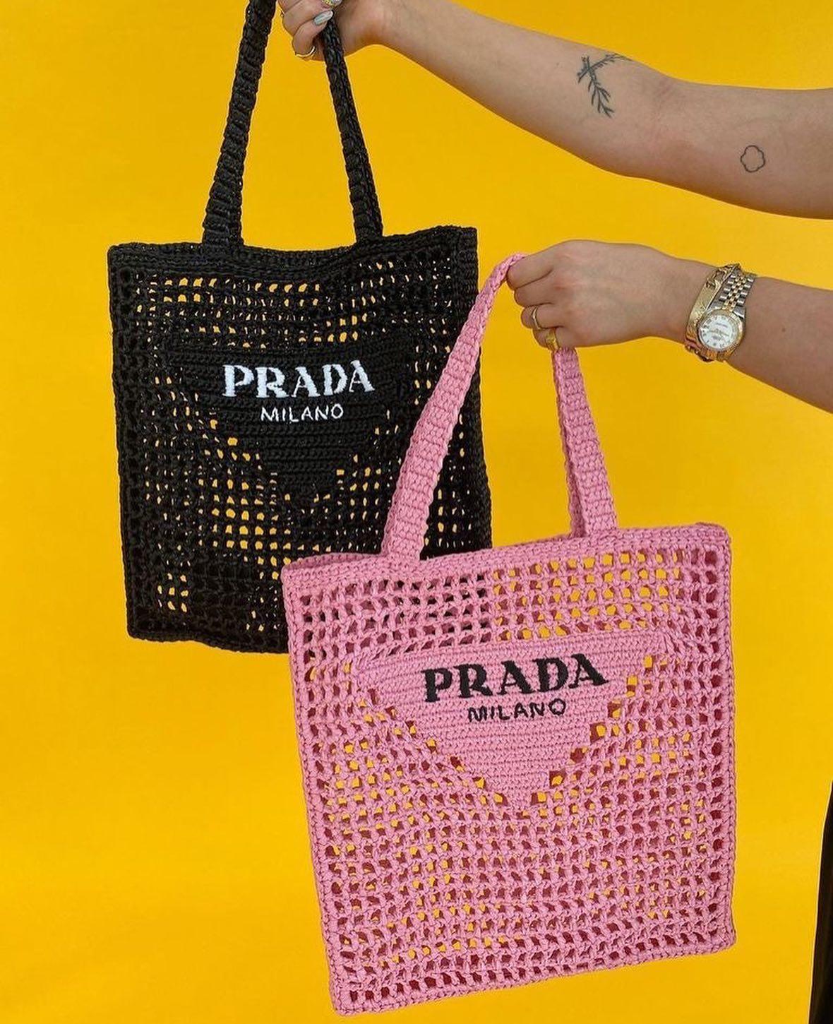 시선강탈 시원한 프라다 네트백🌊 이미지7