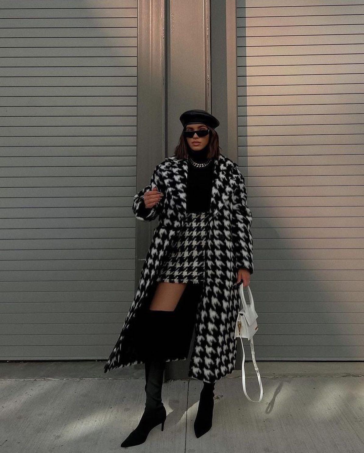 겨울에 빼놓을 수 없는 체크코트⛄️ 이미지3