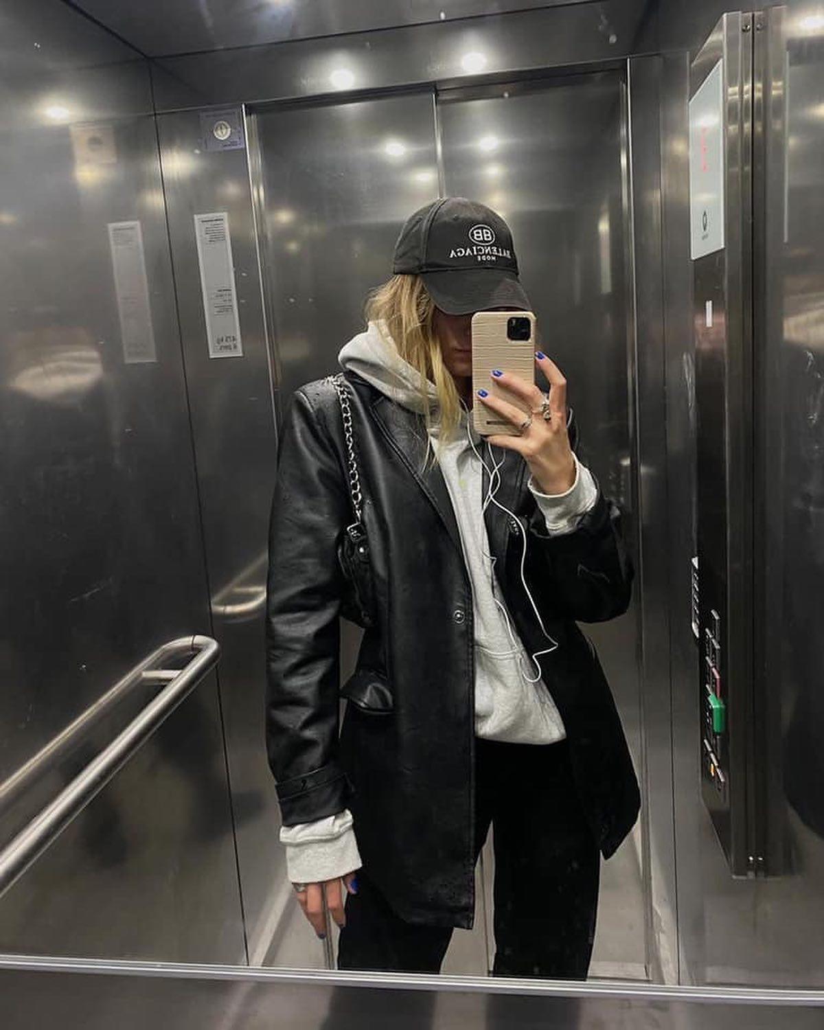 다들 레더자켓 하니씩🦅🖤🤎 이미지6