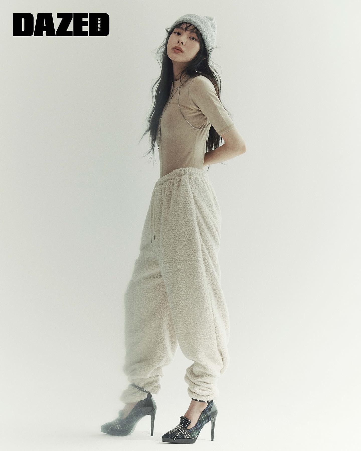 노제 언니🖤❤️슈즈 화보까지 예뻐 이미지7