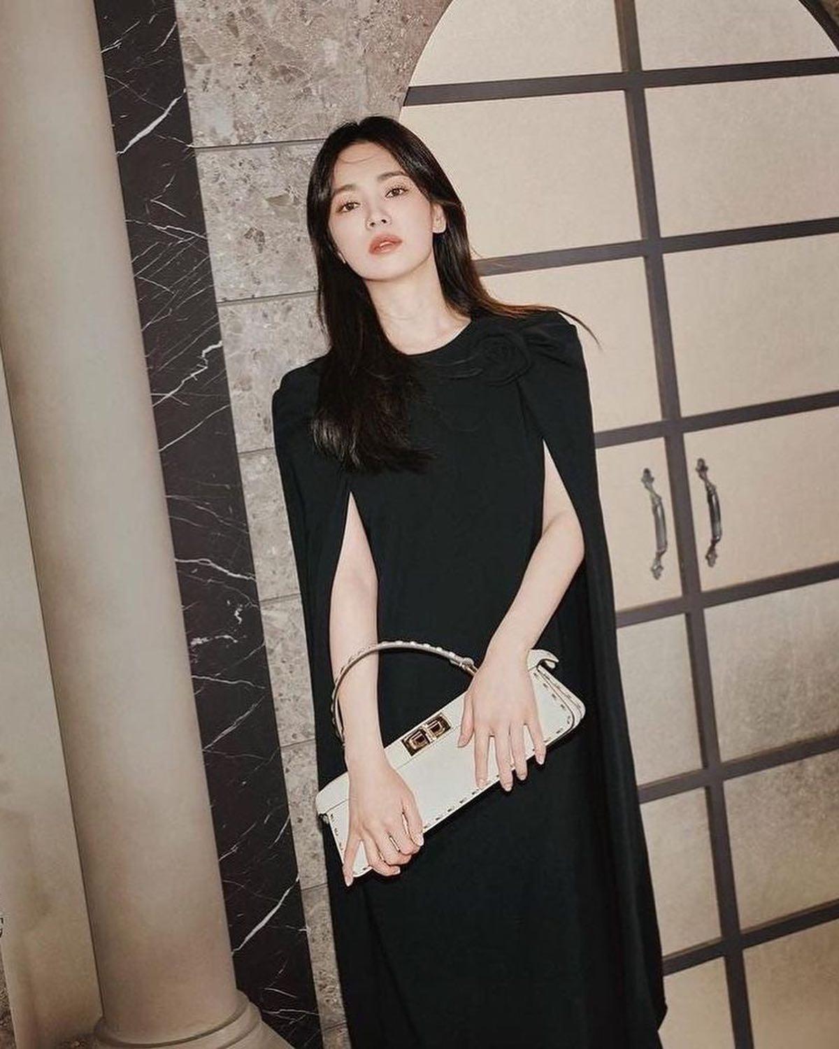 끝판 미모로 돌아오는 혜교언니✨ 이미지10