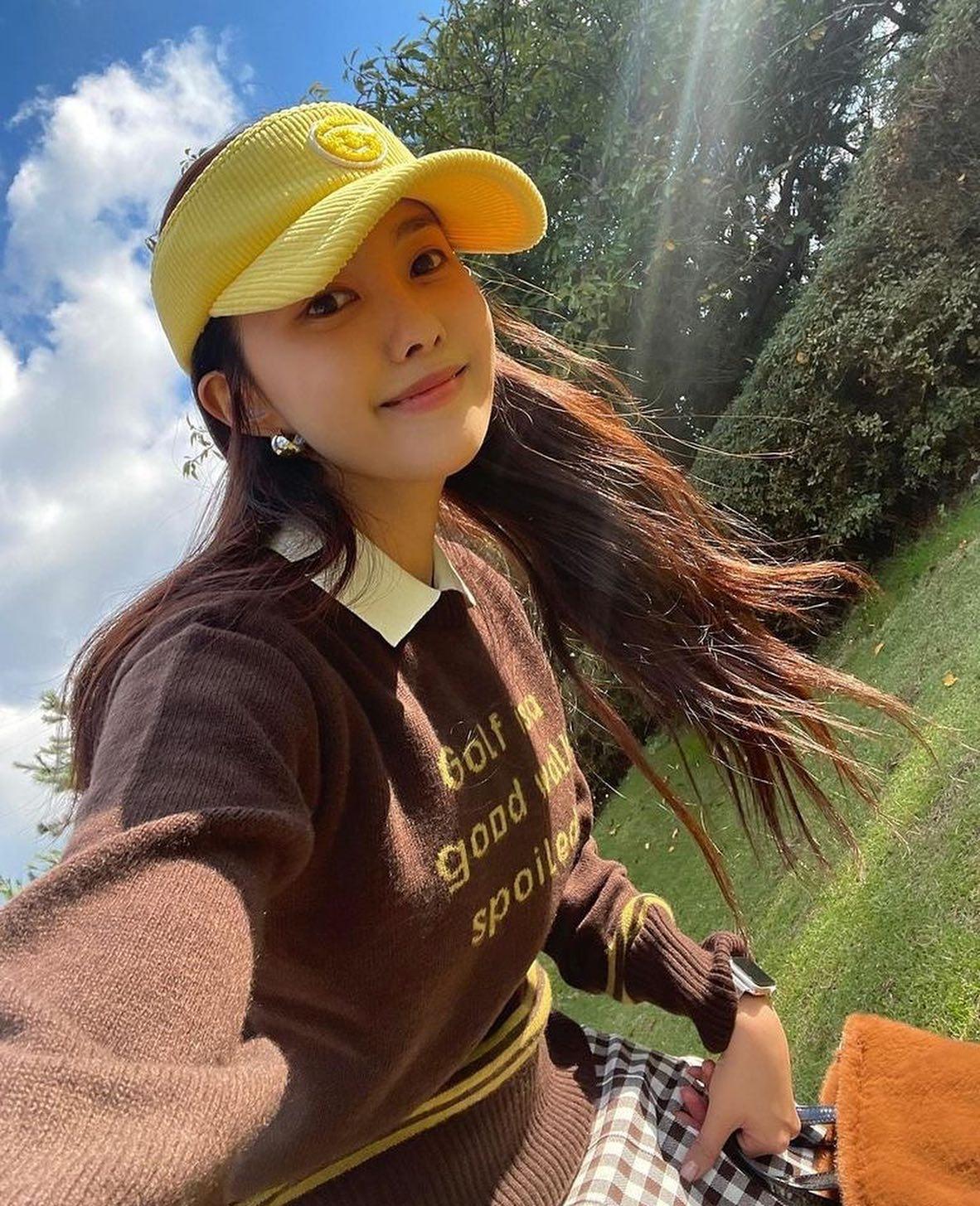 효민언니 구도로 인생샷 건지기💖 이미지2