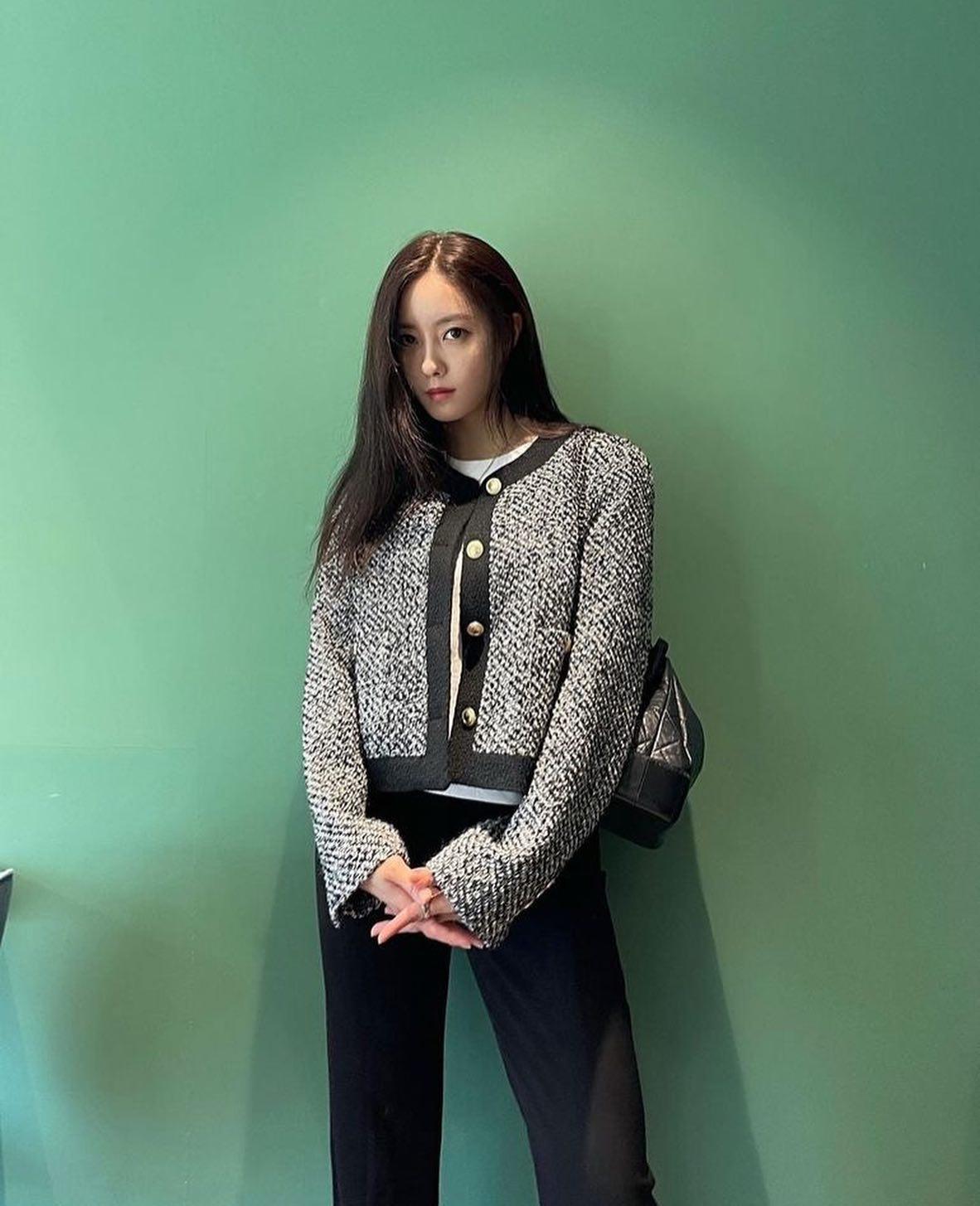 효민언니 구도로 인생샷 건지기💖 이미지3