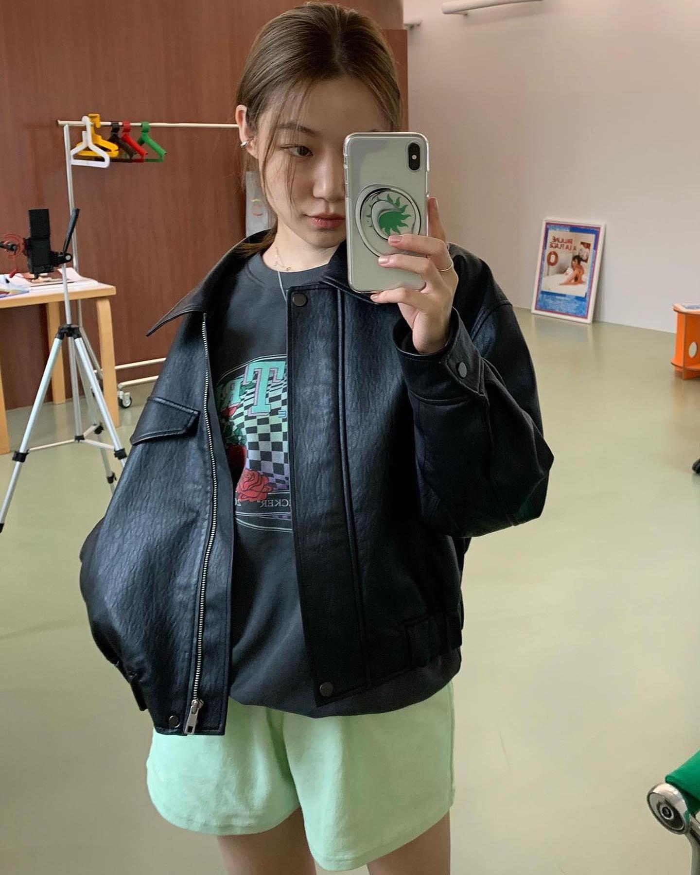 그래픽 맨투맨🌹🖤리스트 @추가 이미지