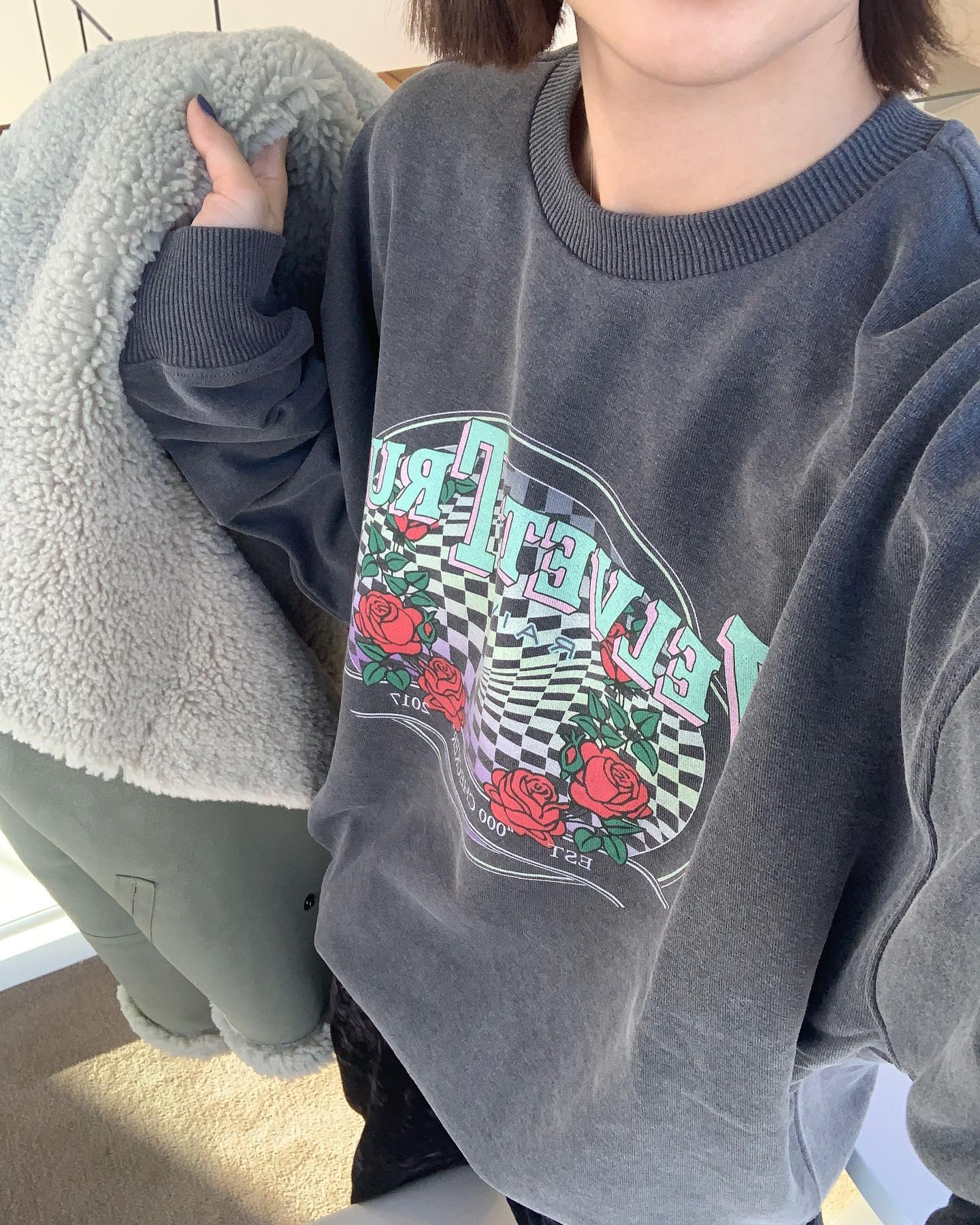 그래픽 맨투맨🌹🖤리스트 @추가 이미지10