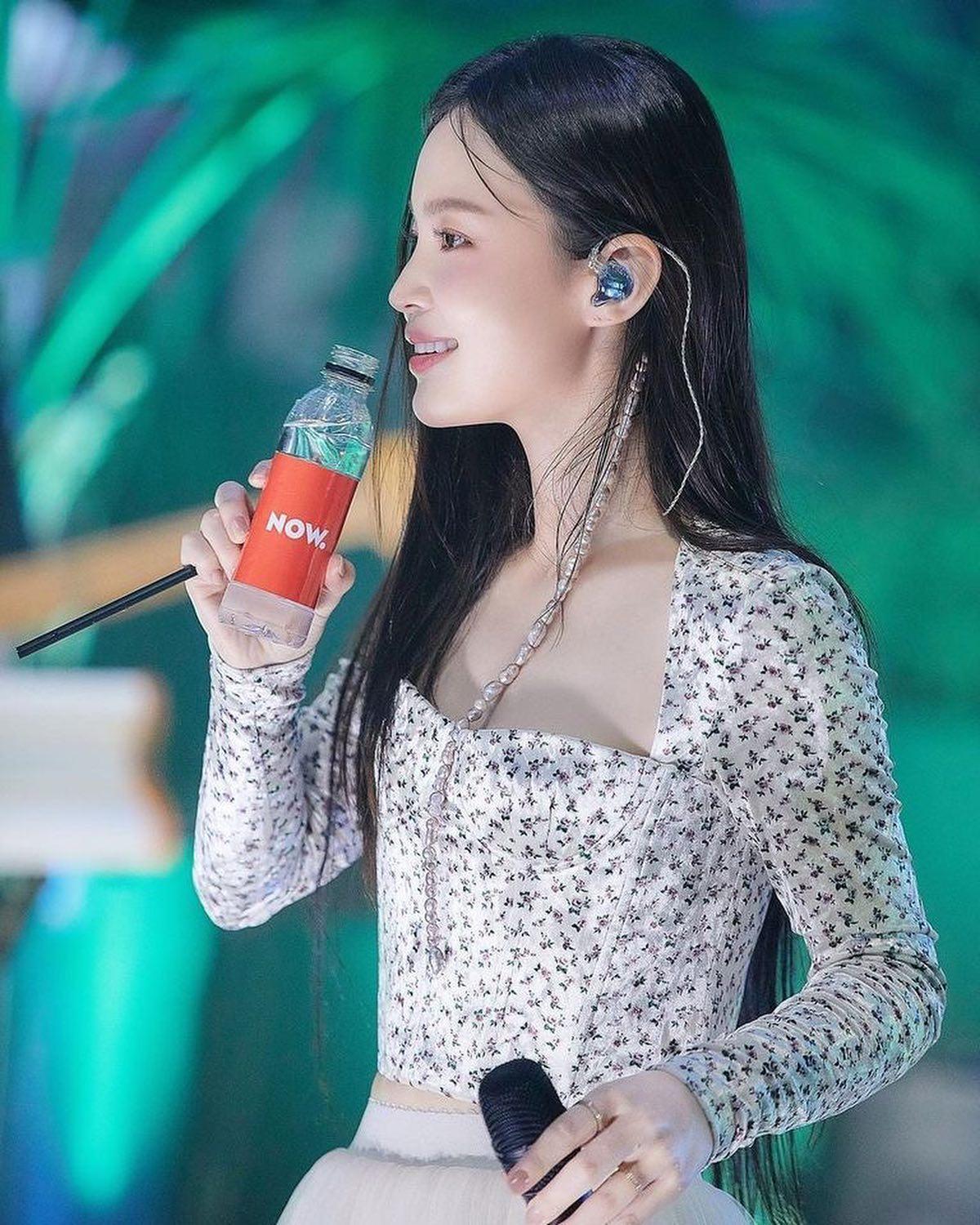 이쁨주의 이하이 데일리🖤🔥 이미지3