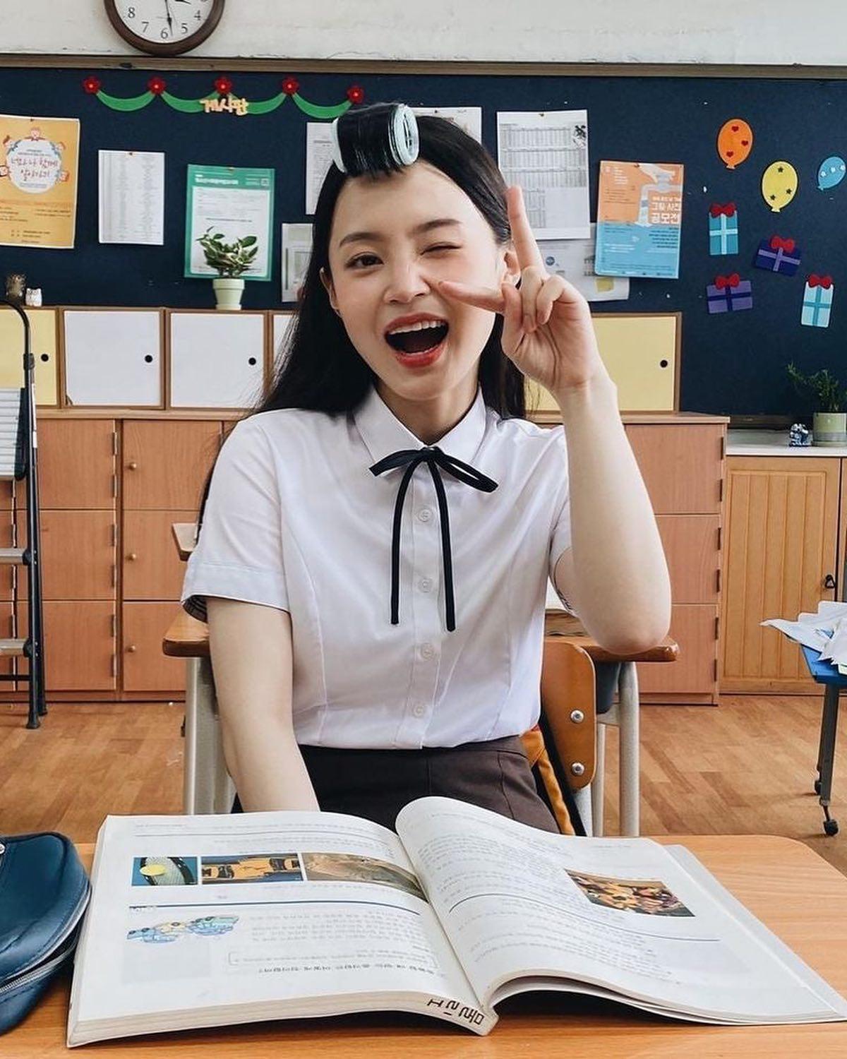 이쁨주의 이하이 데일리🖤🔥 이미지9