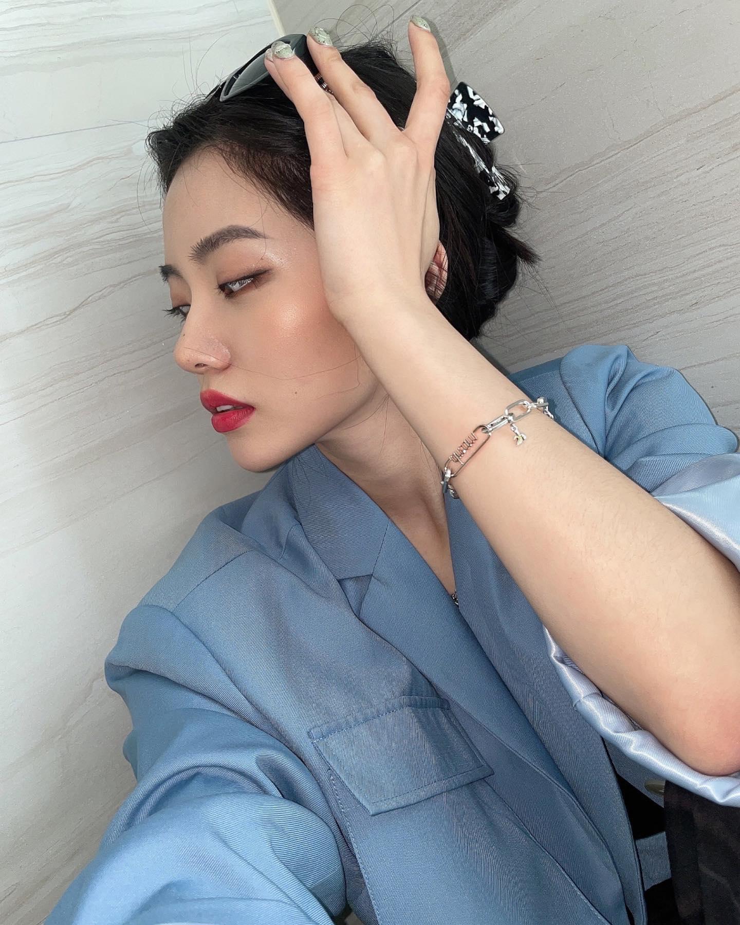 요즘 자주 보이는⛓💛@체인팔찌
팔목에 포인트 추가해💎🔥Pandora ME #광고 이미지