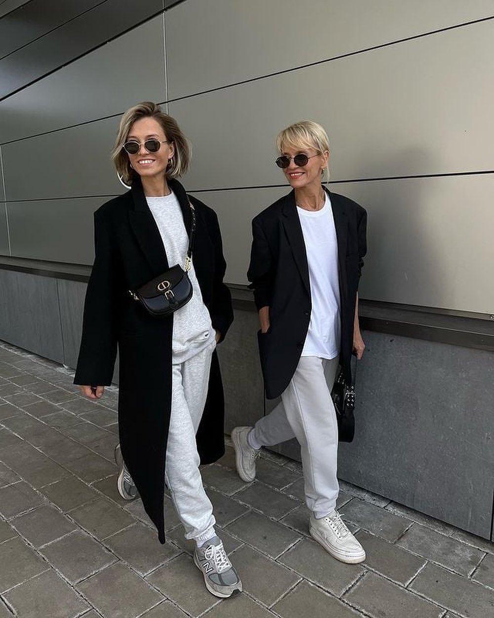 블랙 롱코트로 멋짐장착😎🖤 이미지