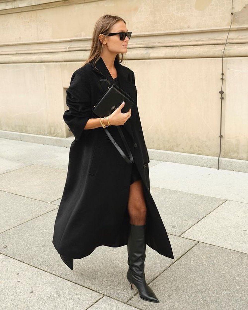 블랙 롱코트로 멋짐장착😎🖤 이미지5
