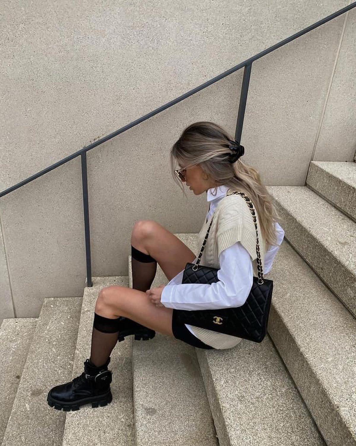 셔츠 위에 니트🧶💛🤍 이미지6