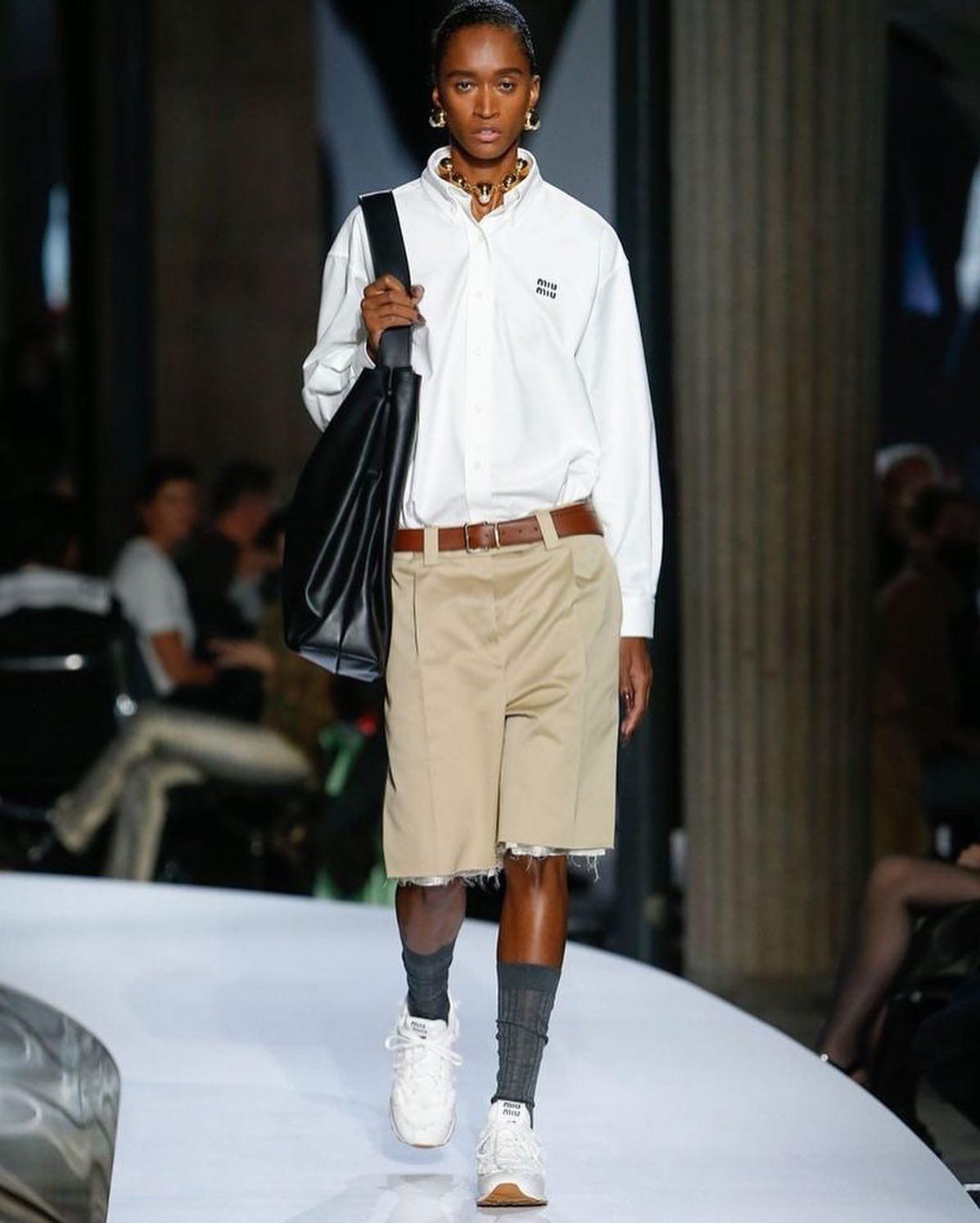 뉴발란스에 미우미우 곁들임🇺🇸😘 이미지5