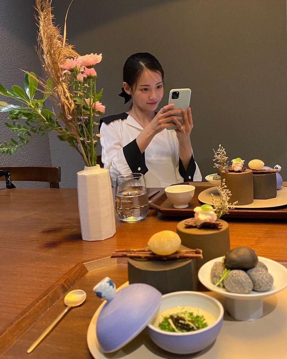 하연수의 물오른 러블리 코디🤍♥️ 이미지4